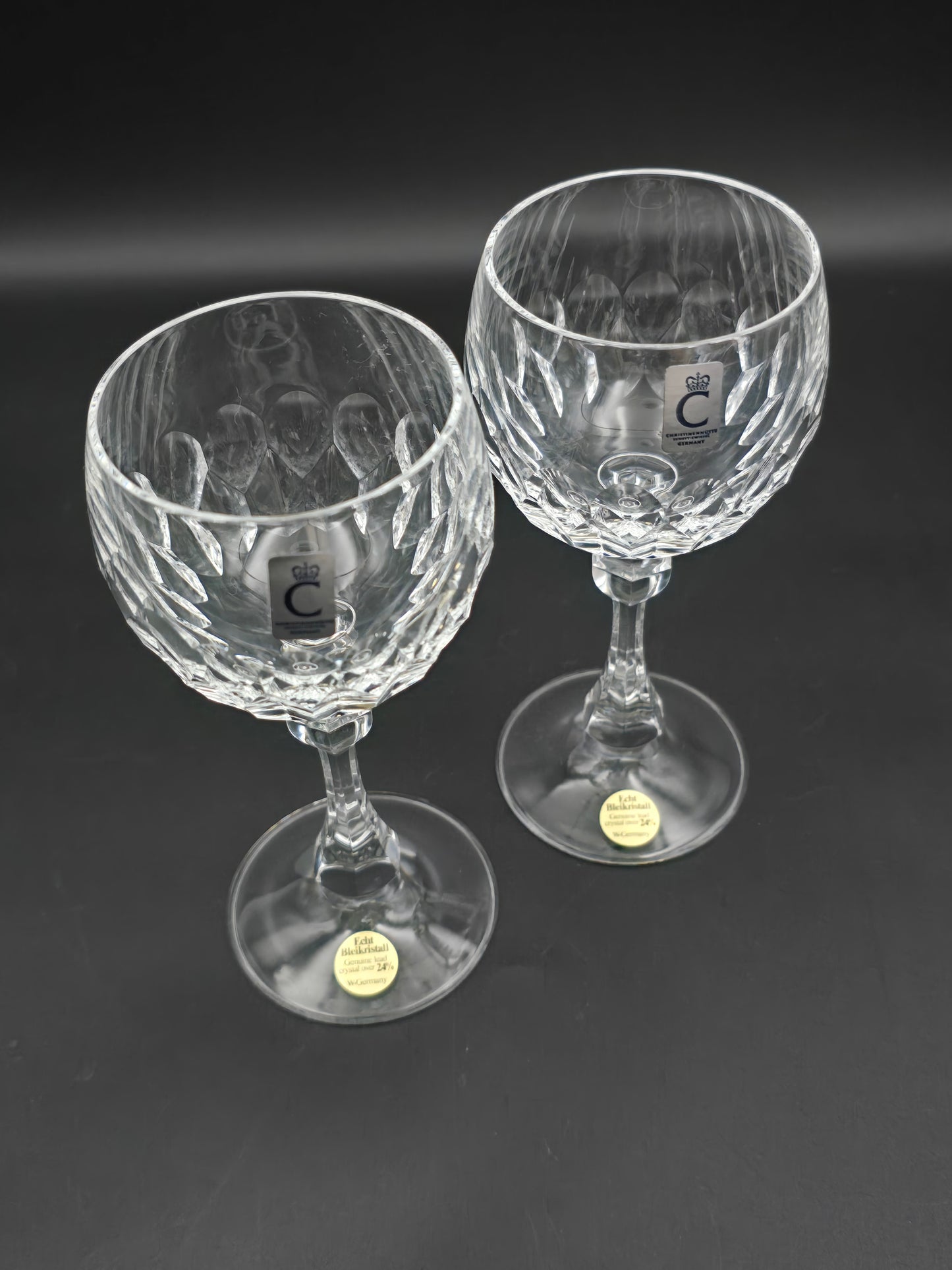 Pair of Schott Zwiesel Christine Hutte Wine glasses in Original box. 150ml
