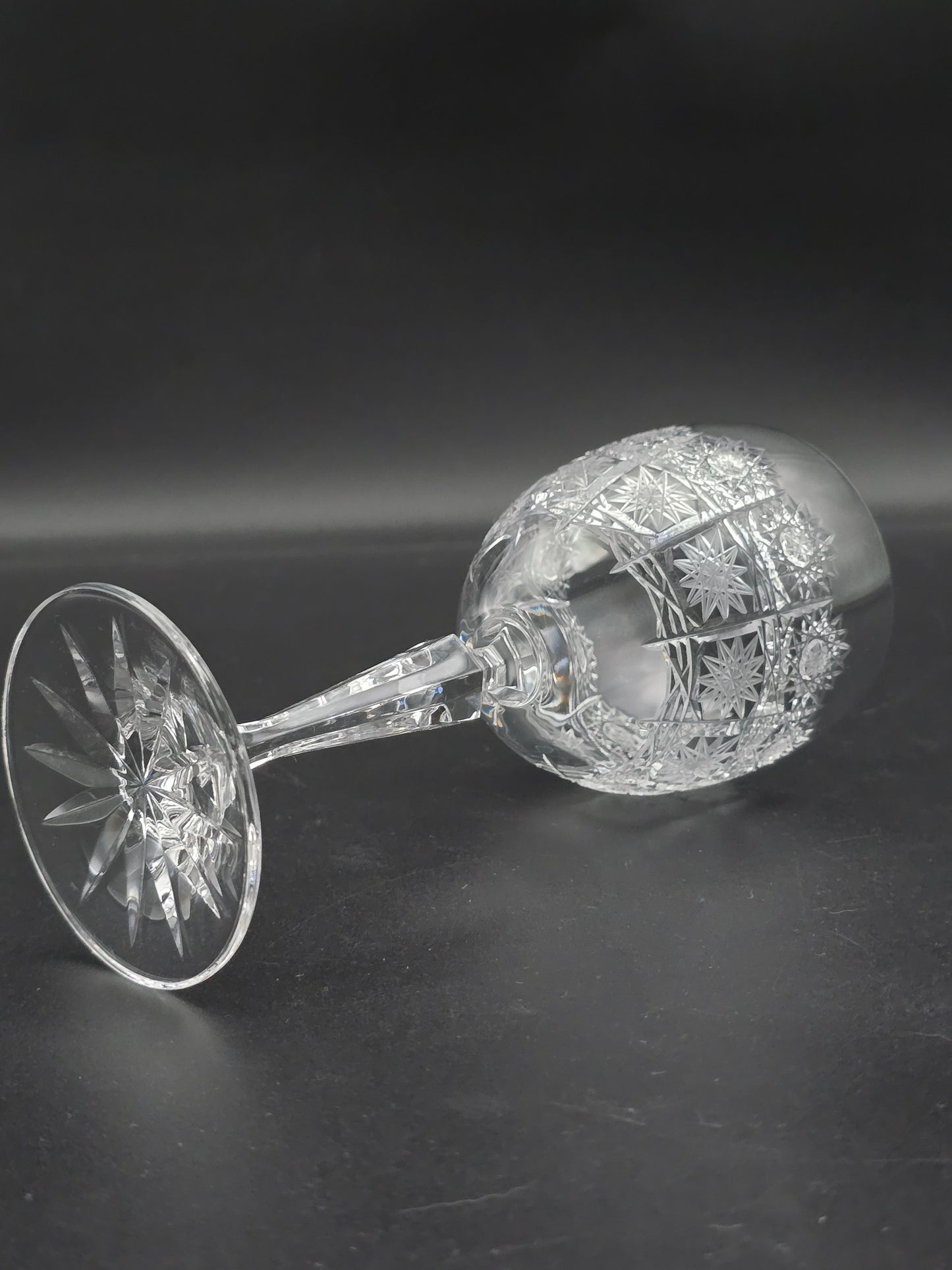 Set of 6 Bohemian vintage Crystal large wine glasses. 250ml