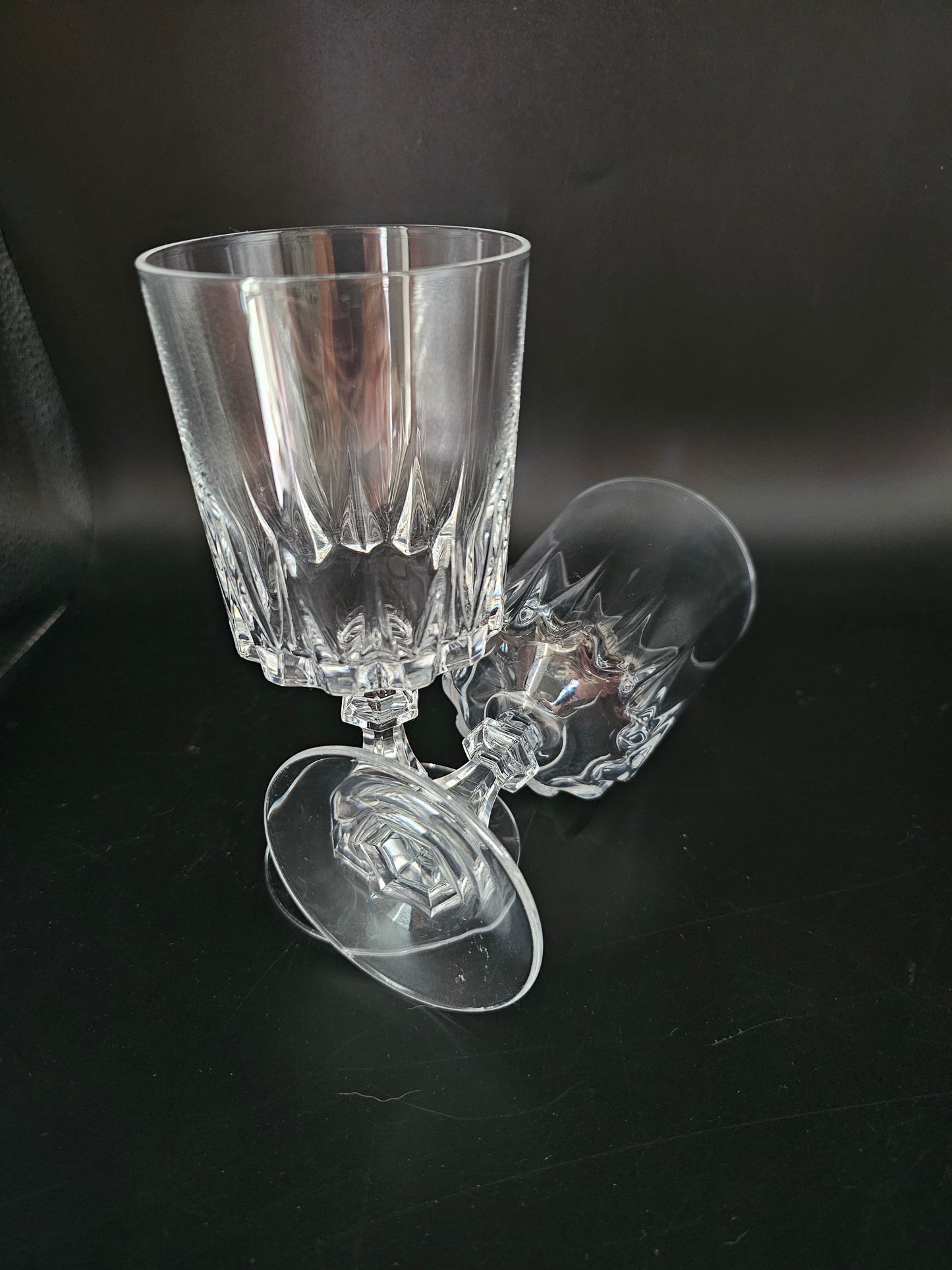 Vintage Pair of Large Crystal Wine Glasses.250ml