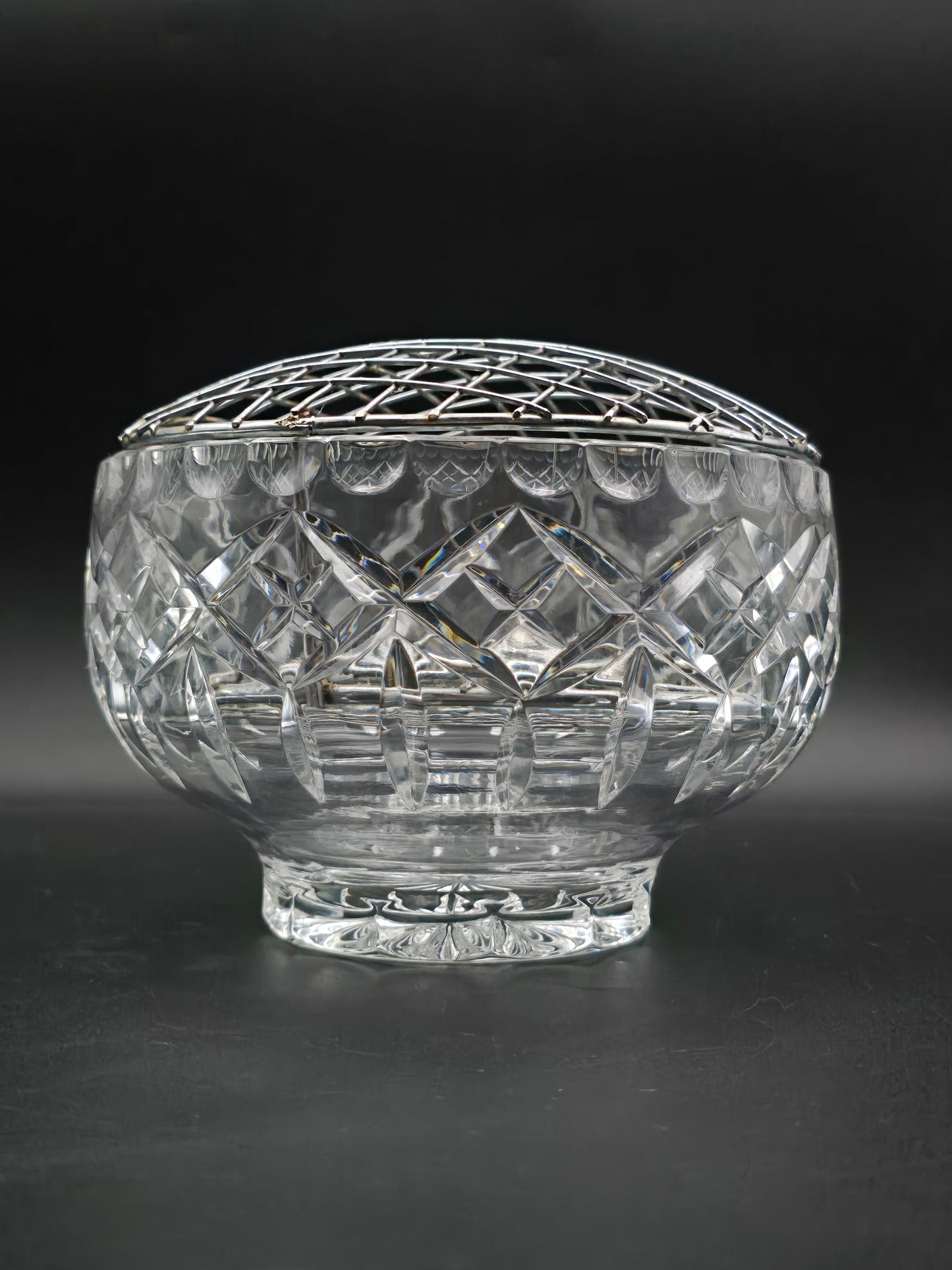 Large Vintage Crystal Rose Posy Bowl – Fluted & Cross-Cut Design with Star-Cut Base – 6.5” Wide, 1.4kg