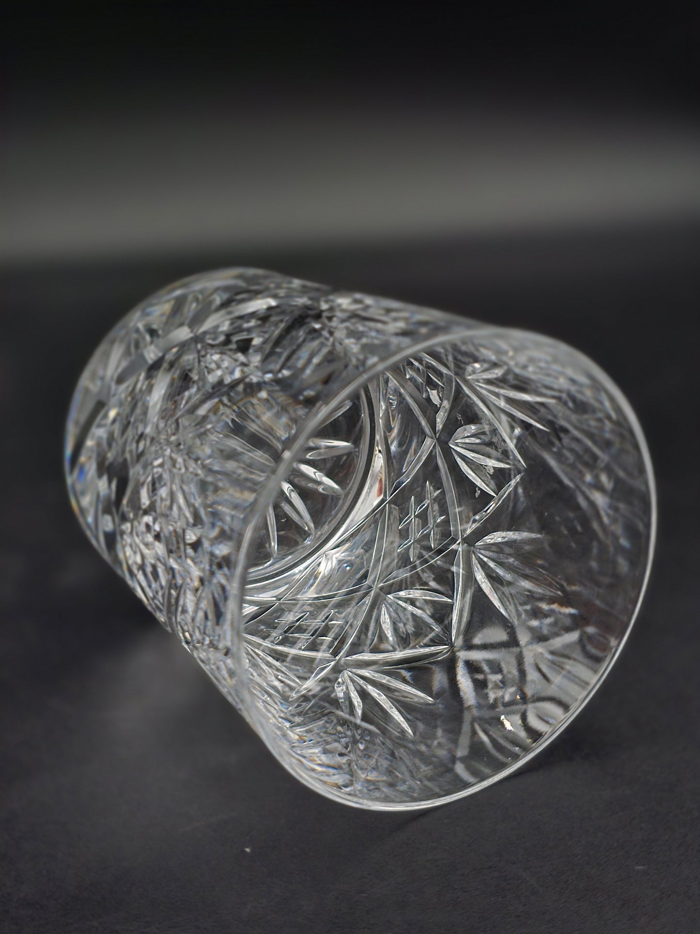 Vintage Heavy-Cut Lead Crystal Tumblers – 10 oz 8.5 cm Tall, Ideal for Whisky, Water or Juice
