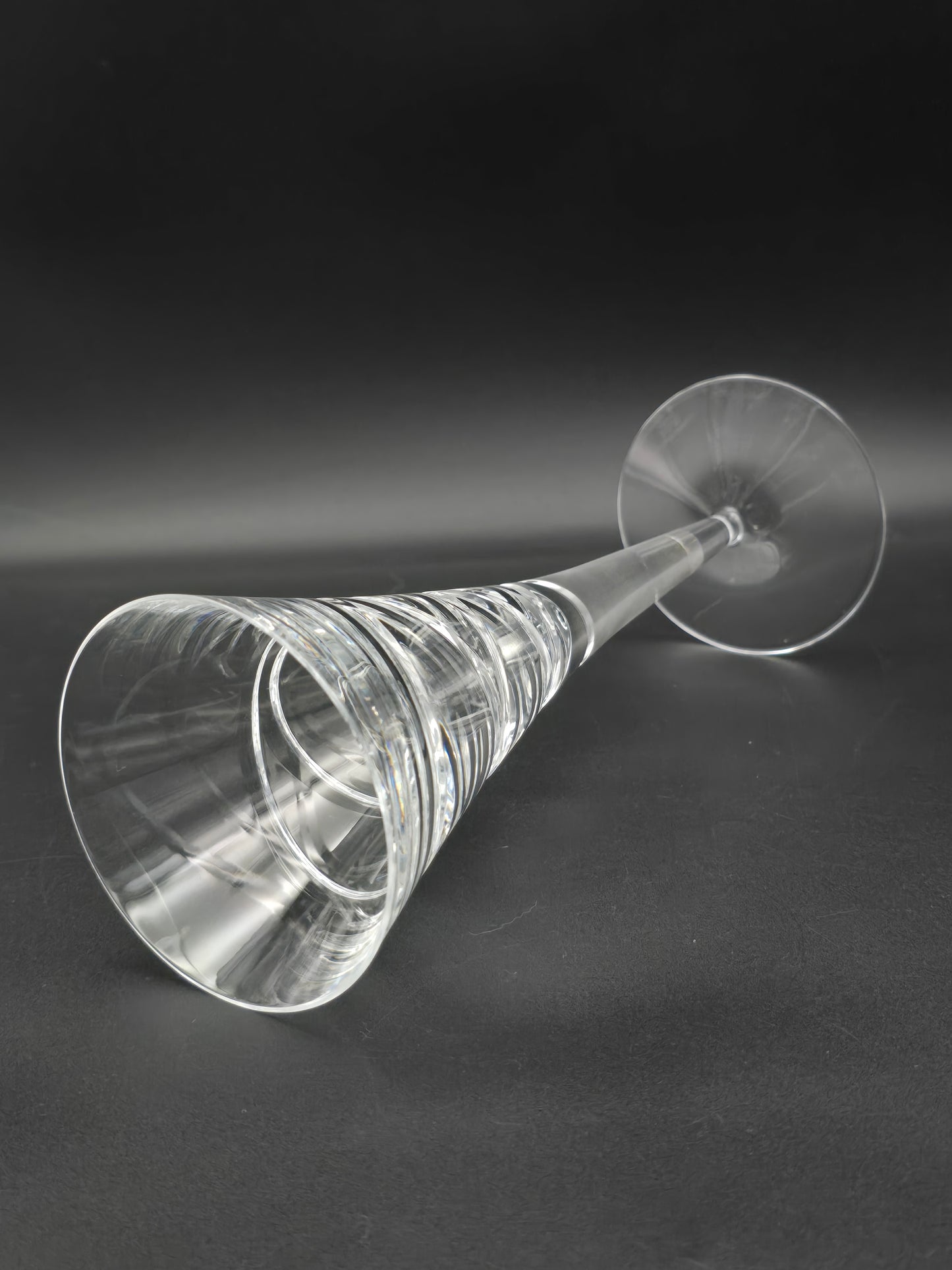 Full set of 6 Stuart Crystal Jasper Conran Large Champagne Trumpet flutes. 275ml. 26cm tall.