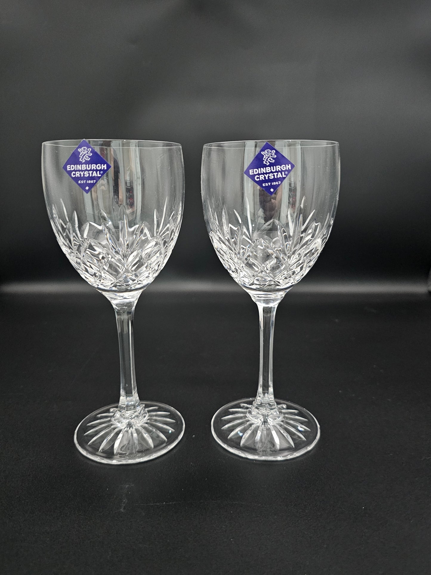 Pair of Edinburgh Crystal Tay Pattern Wine Glasses. 275ml. 19cm tall. Boxed.