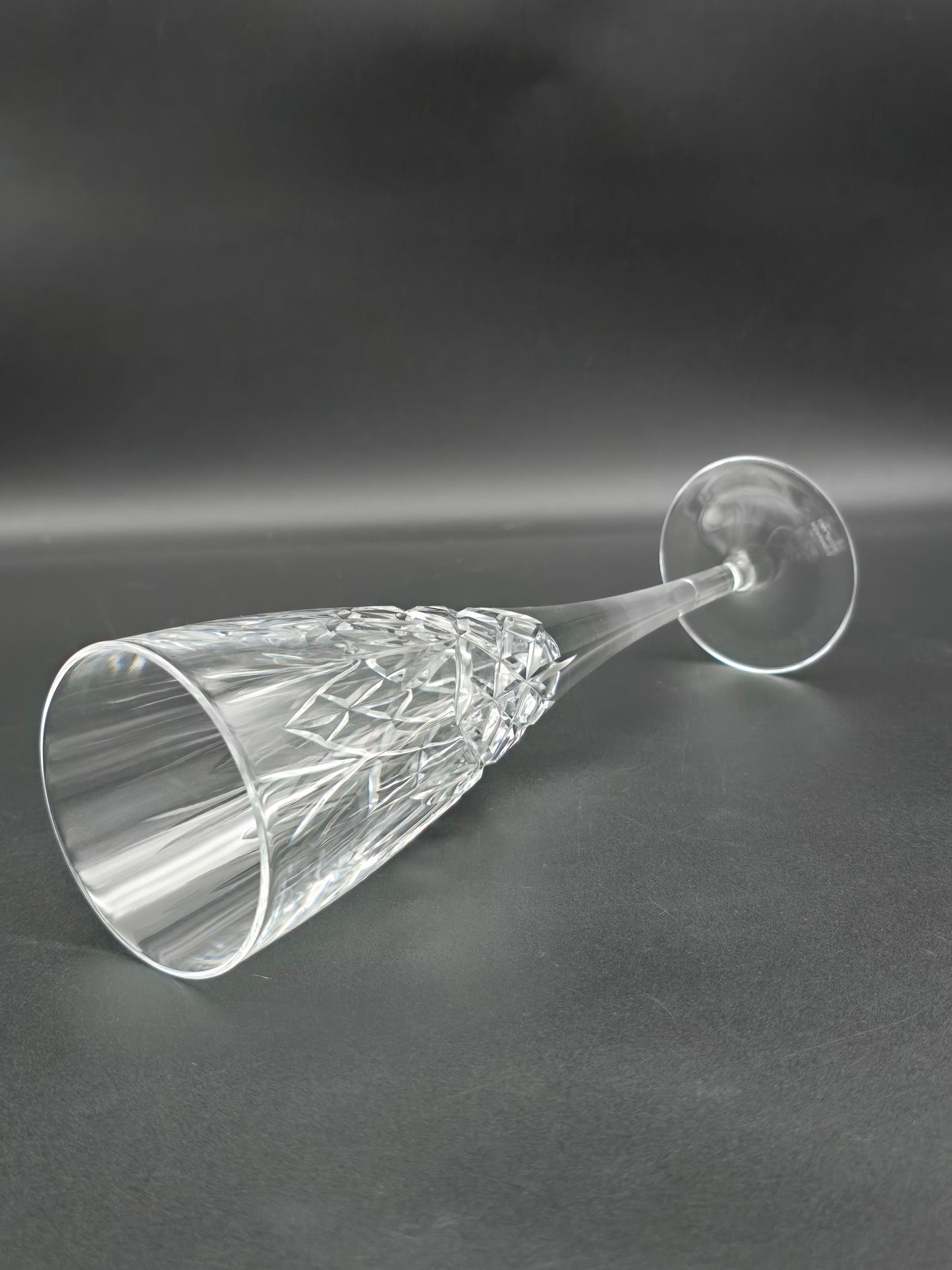 Set of 4 Large Edinburgh Crystal Glenshee Pattern Champagne flutes, Boxed 200ml 23cm tall