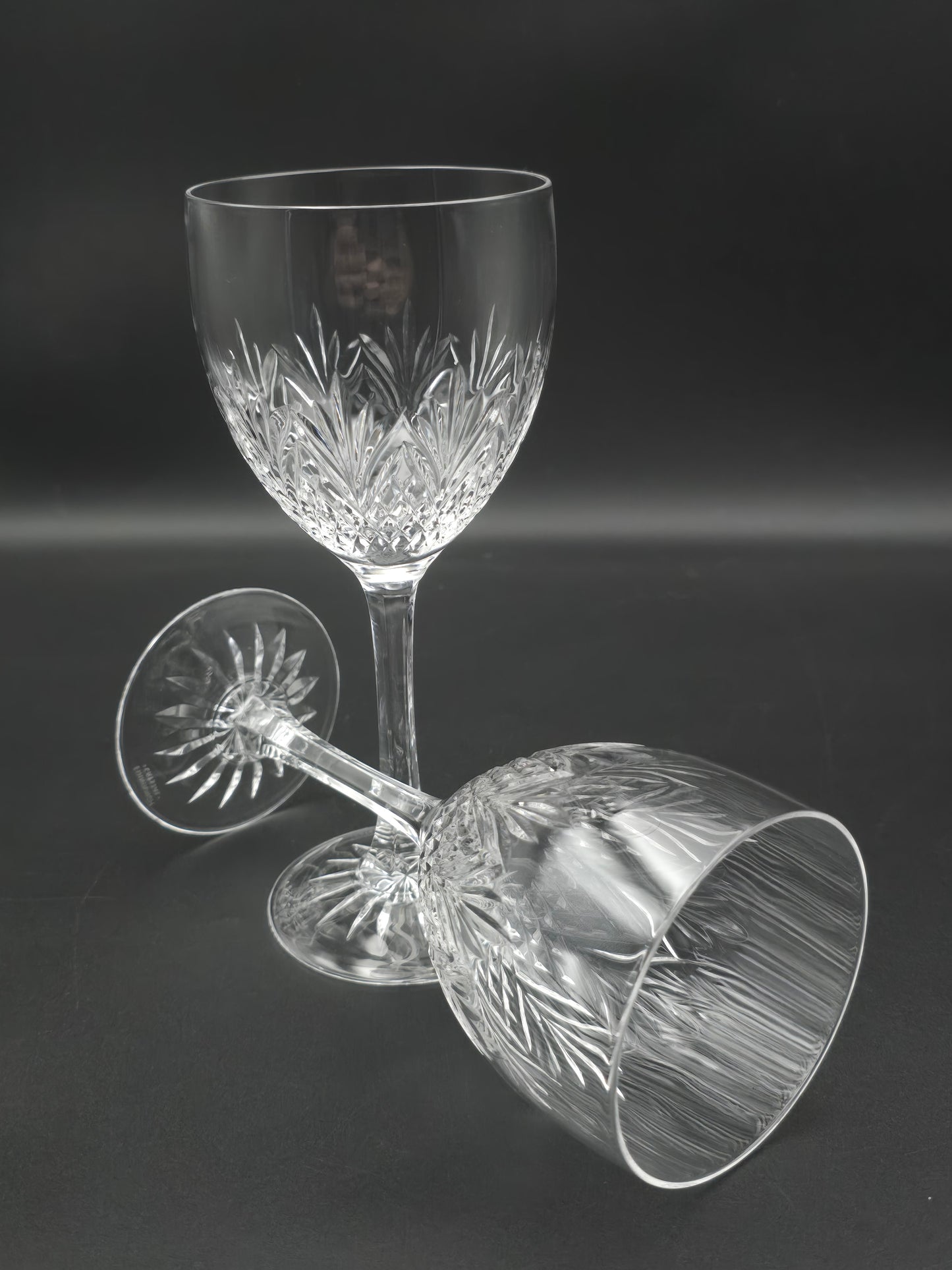 Pair of large Edinburgh Crystal Tweed Pattern wine glasses. 275ml boxed.