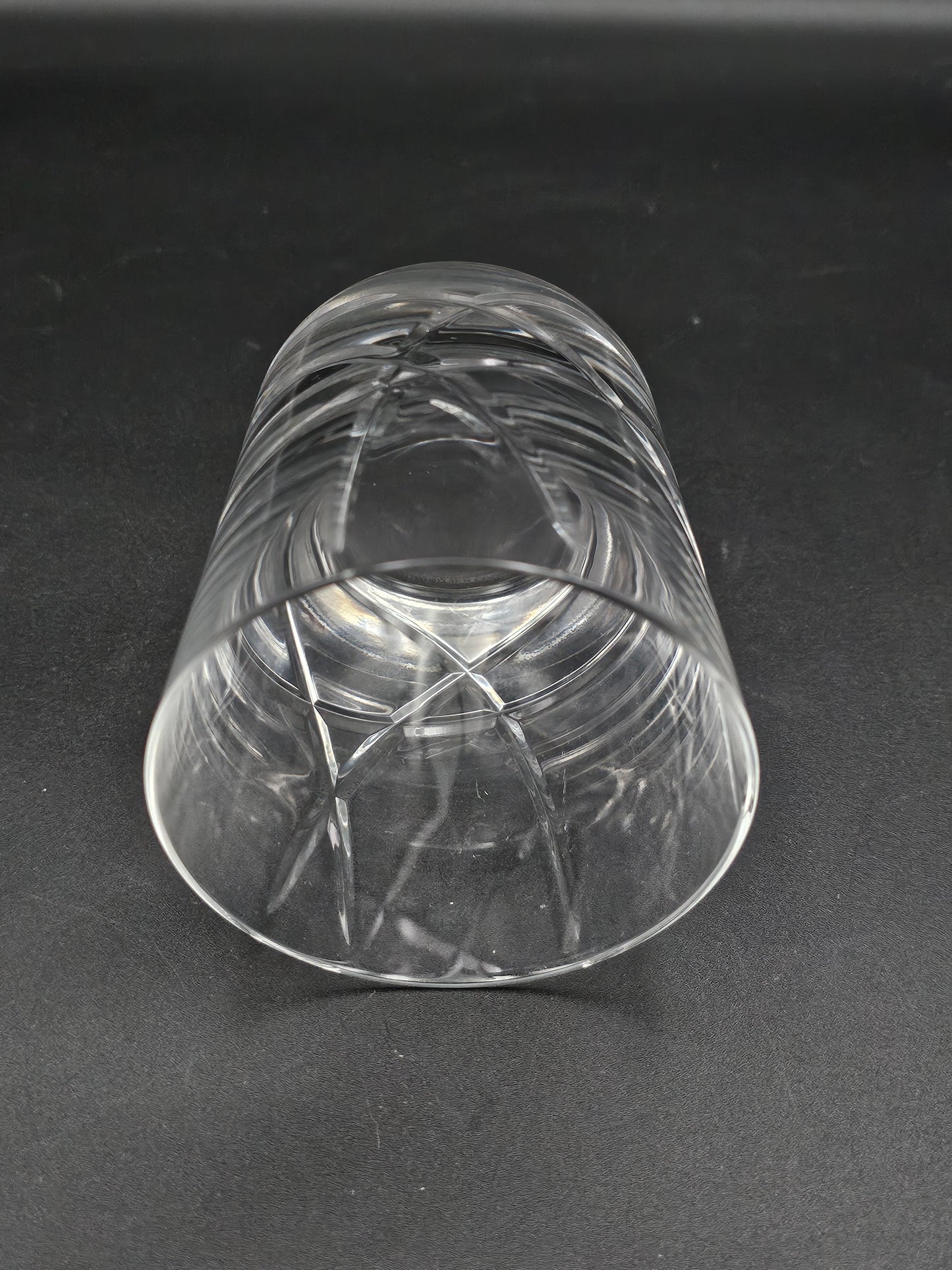 Set of 6 Heavy bottomed Crystal tumblers. 10oz