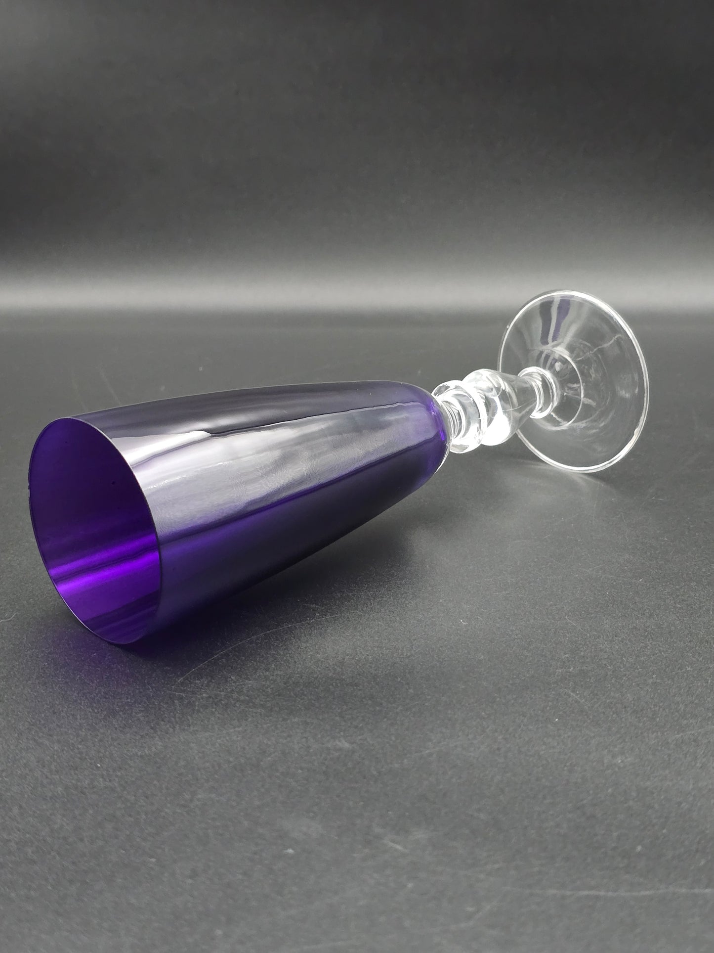 Set of 6 Purple Crystal champagne flutes 200ml 19.5cm tall