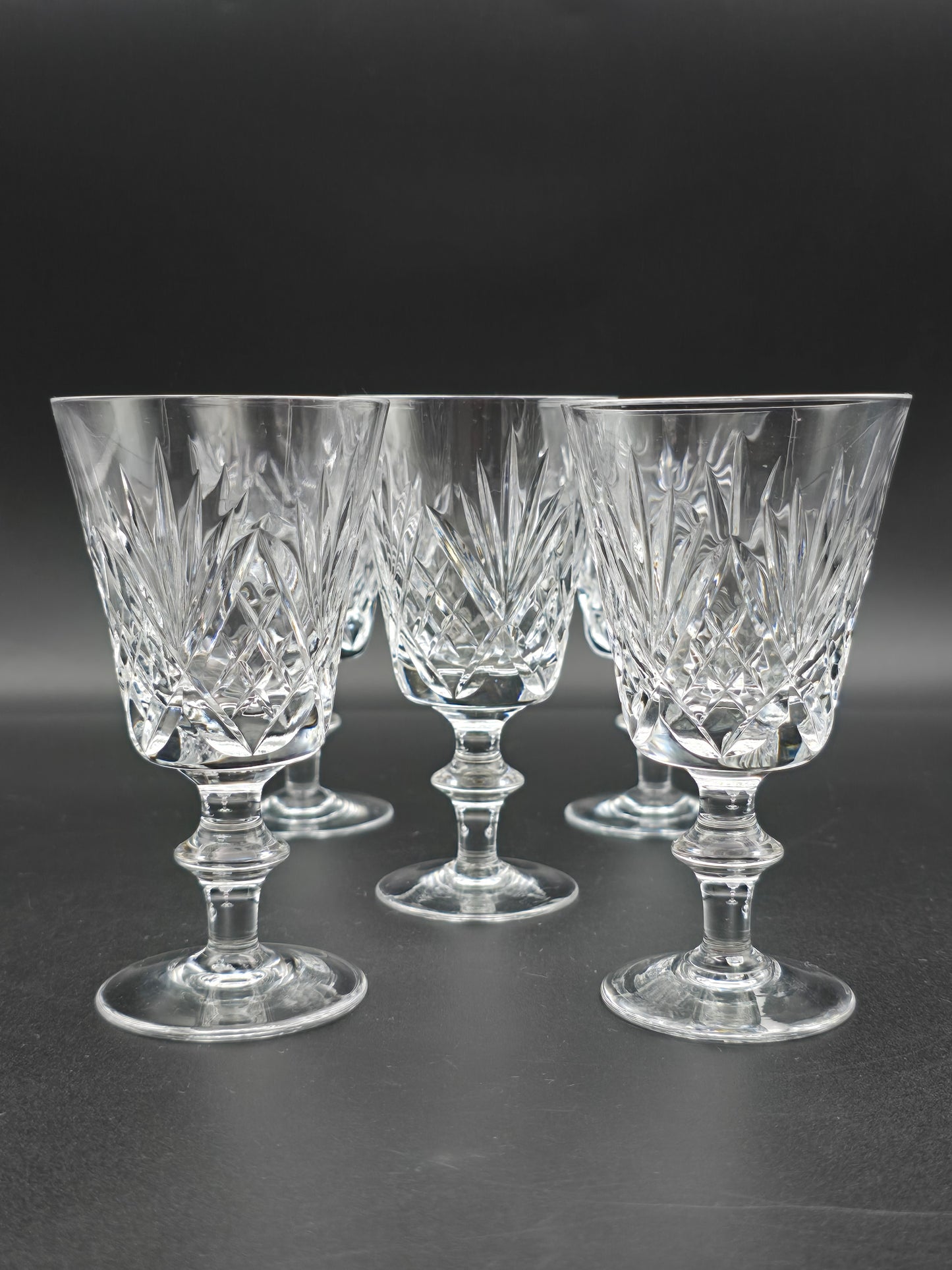 Set of 5 Royal Doulton ‘Juno’ Crystal Wine Glasses – Knopped Stem – 12.5cm Tall – Vintage British Glassware – Immaculate Condition