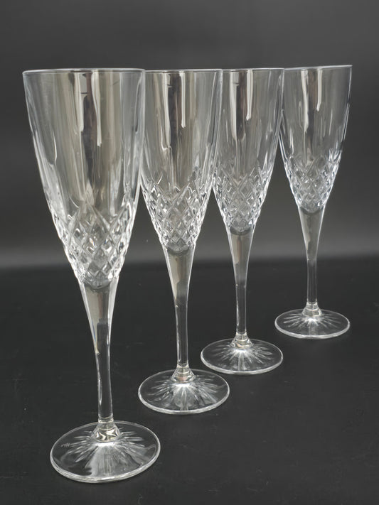 Set of 4 Royal Doulton Earlswood Pattern Crystal Champagne Flutes.  150ml. 21cm tall.
