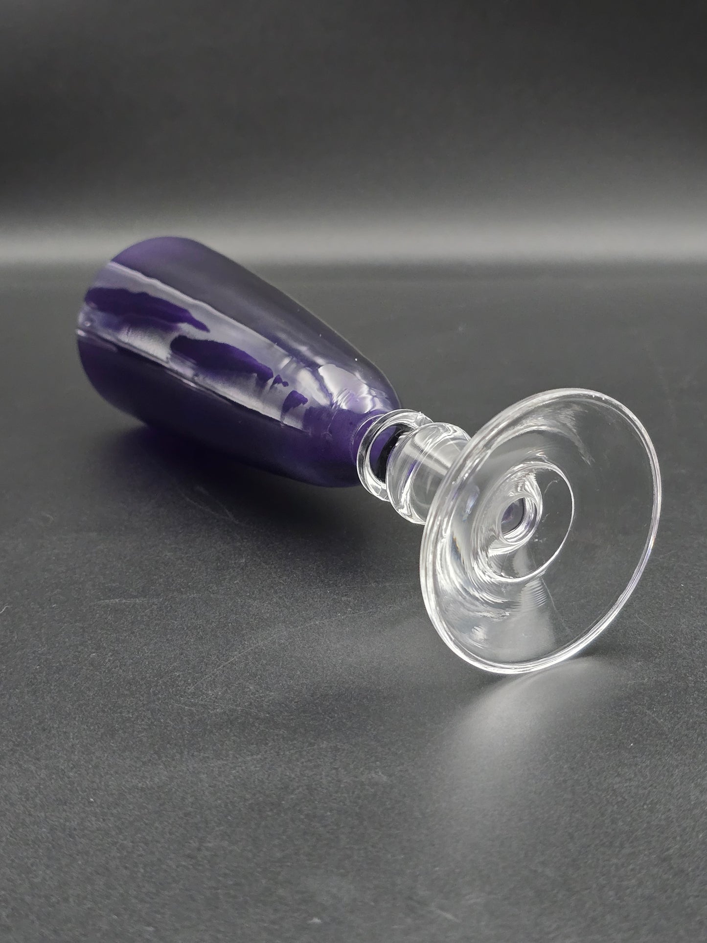 Set of 6 Purple Crystal champagne flutes 200ml 19.5cm tall