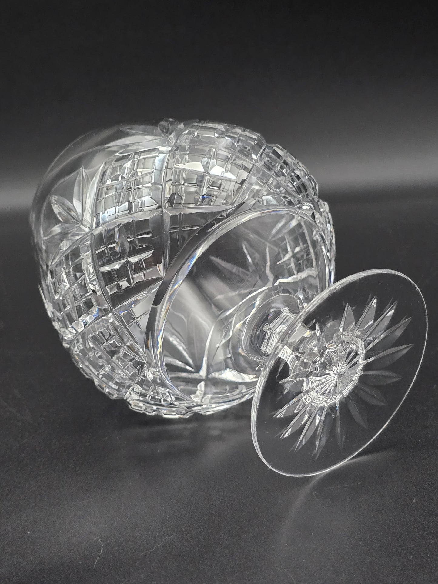 Set of 4 fine English Crystal large Brandy Balloons. 15oz