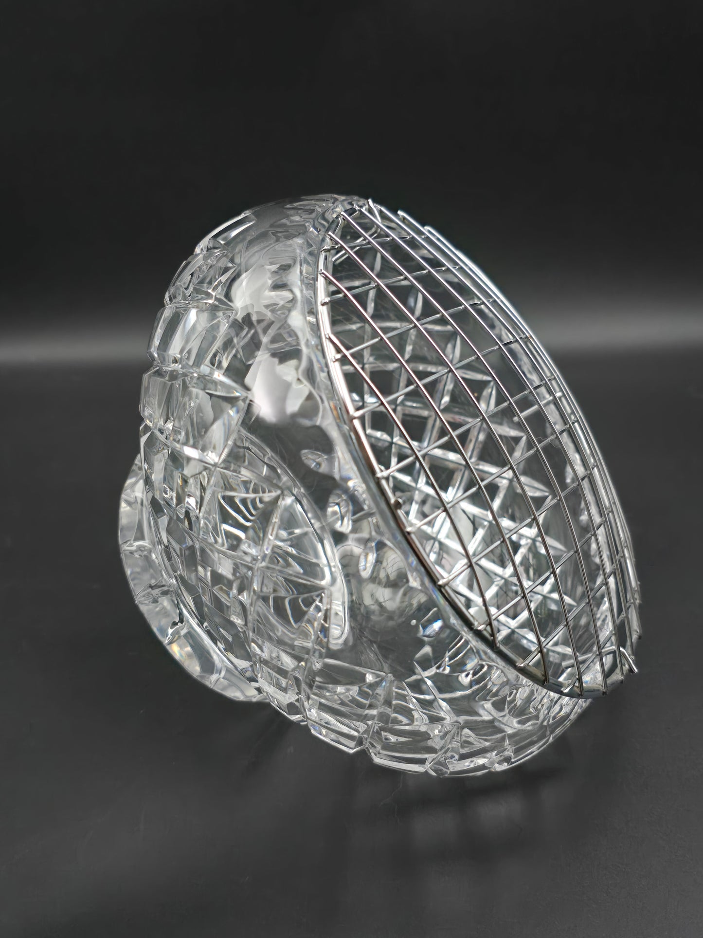 Beautiful Vintage Large Crystal Rose Posy Bowl. 16.5cm wide.