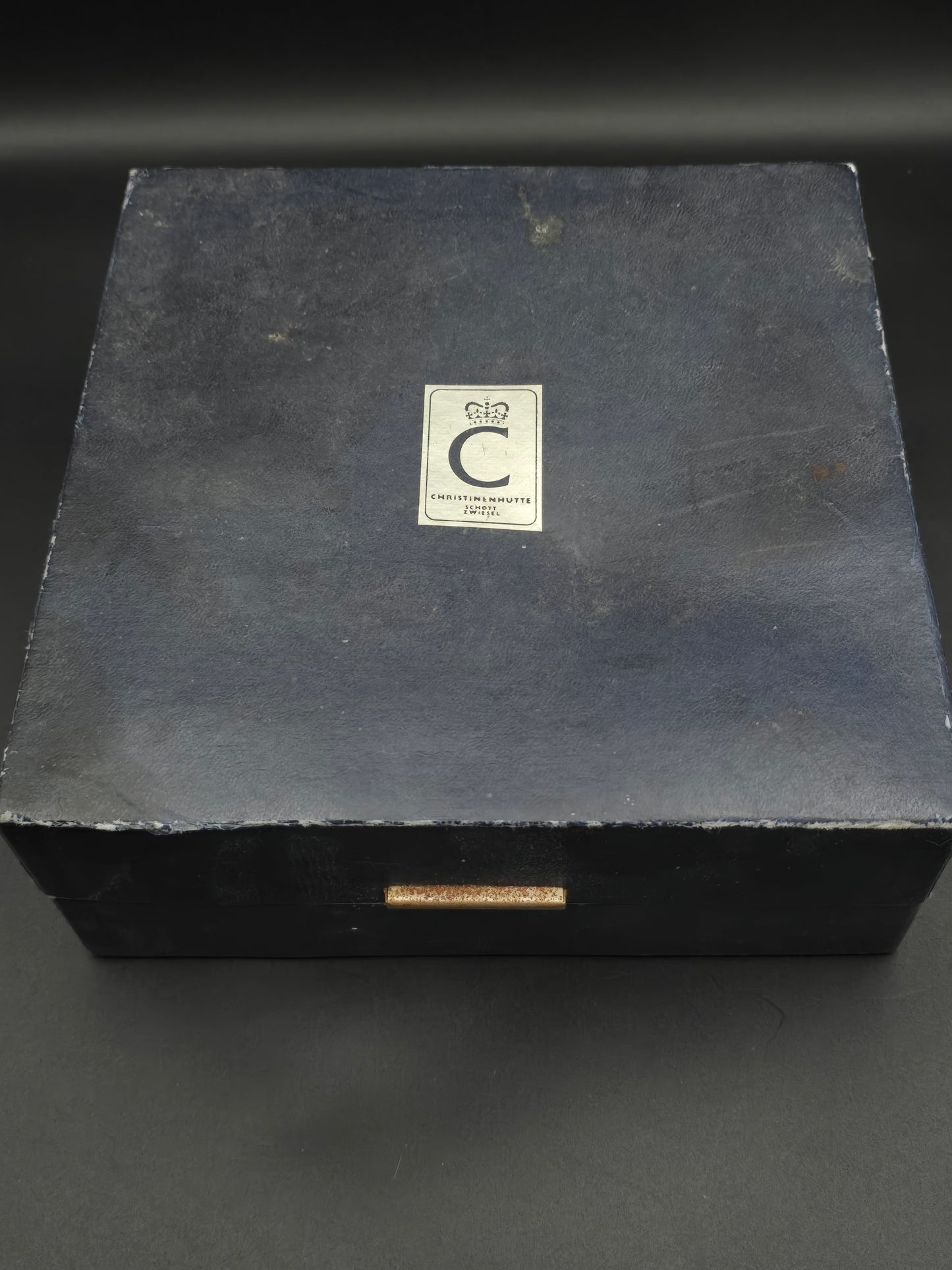 Pair of Schott Zwiesel Christine Hutte Wine glasses in Original box. 150ml