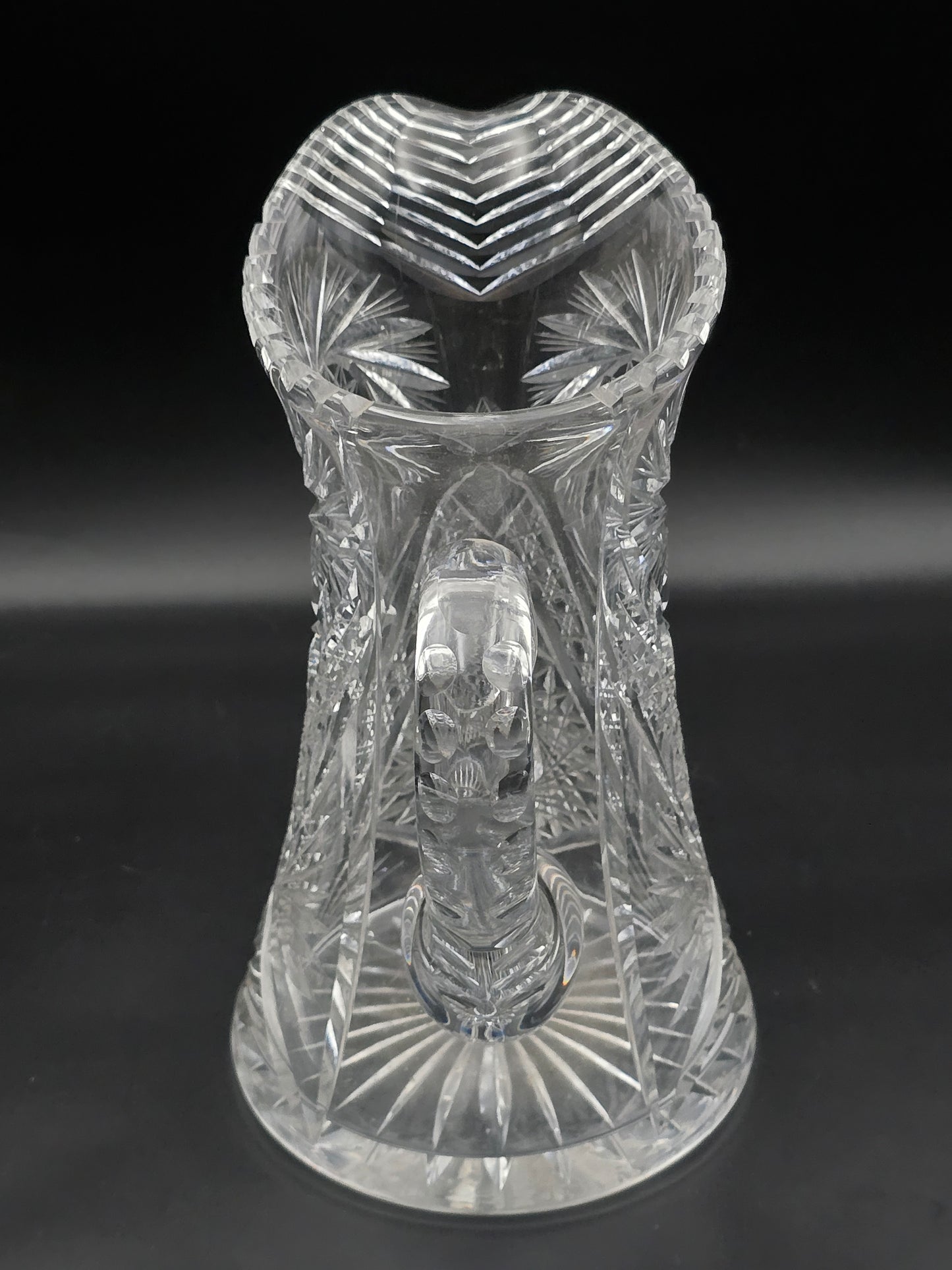 Antique Heavy Cut Crystal Jug – Pinwheel Pattern, Thick Handle & Star-Cut Base, 3.4kg, 1.7L – Ideal for Pimms / Water or Lemonade.