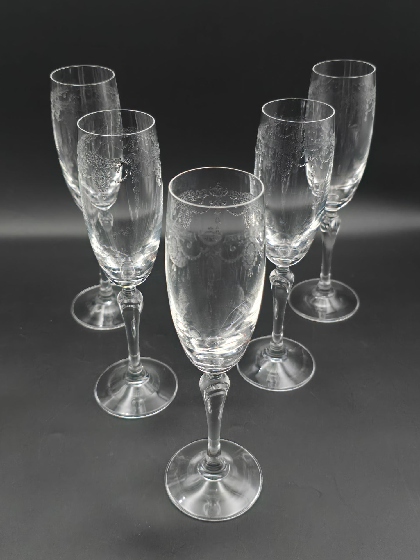 Beautiful Set of 5 Etched Crystal Champagne flutes 175ml. 22cm tall.