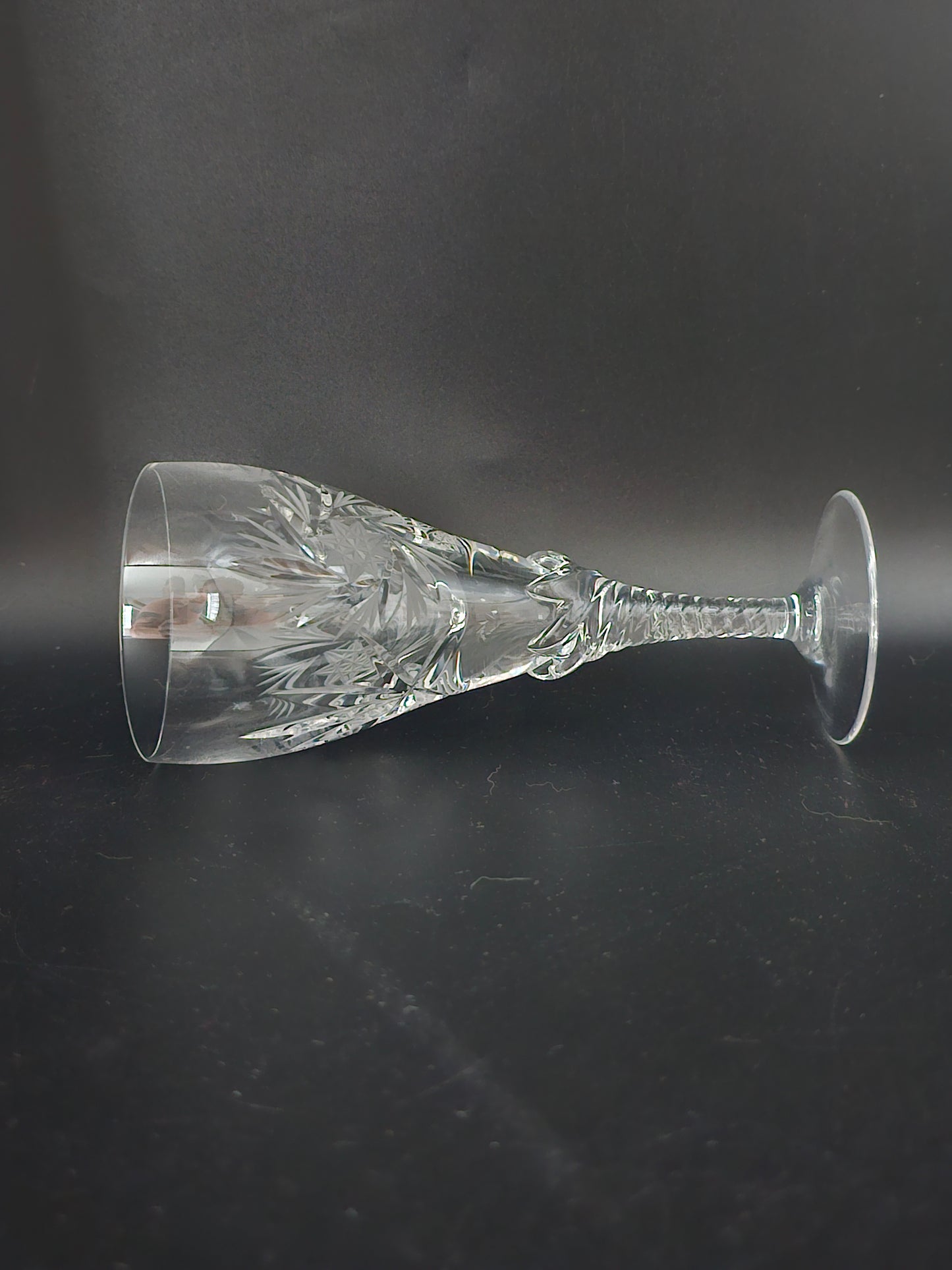 Beautiful Single Crystal Wine Glass. 150ml