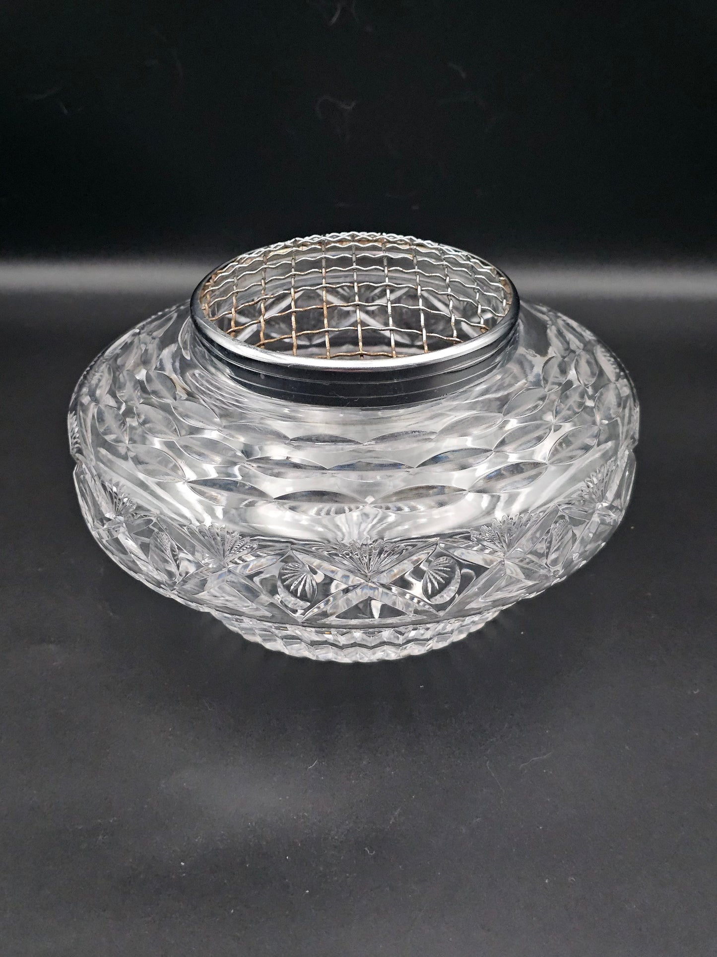 Royal Doulton Crystal Rose bowl 17cm wide