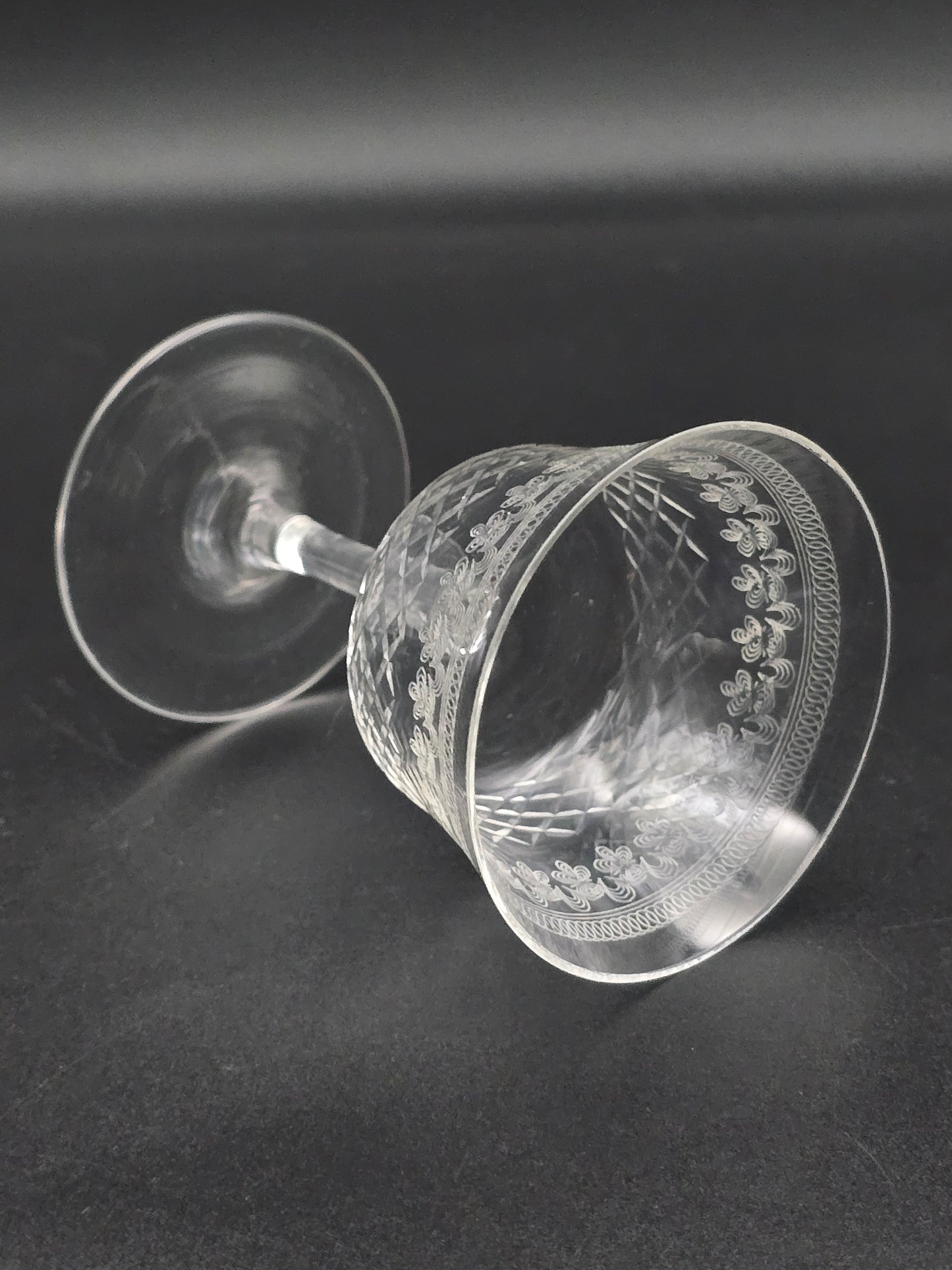 Set of 4 Lady Hamilton Pall Mall Antique Crystal liqueur or Sherry glasses. 100ml