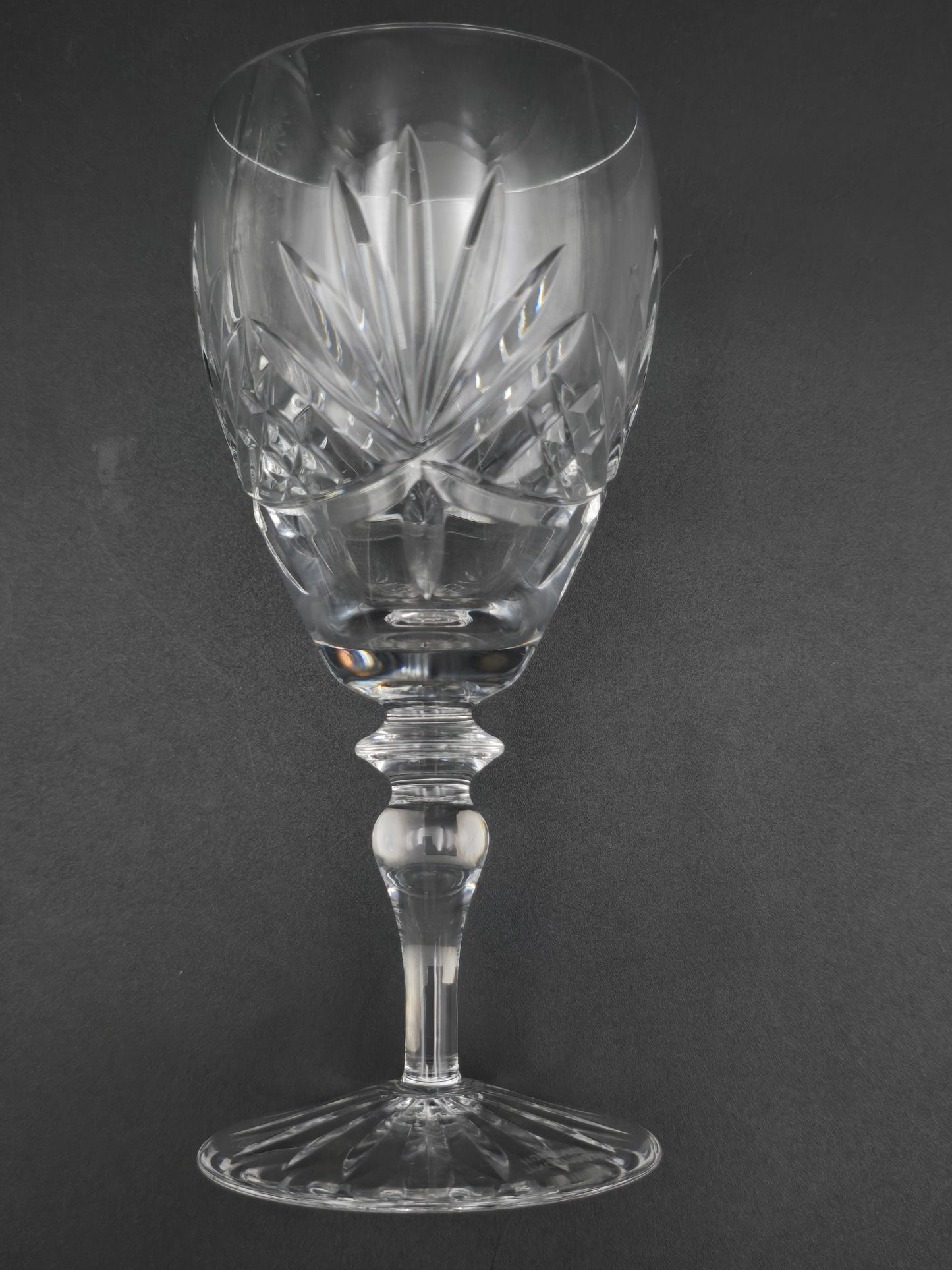 Single Edinburgh Crystal Sterling Pattern Wine Glass 200ml – Knopped Stem, Star Base.