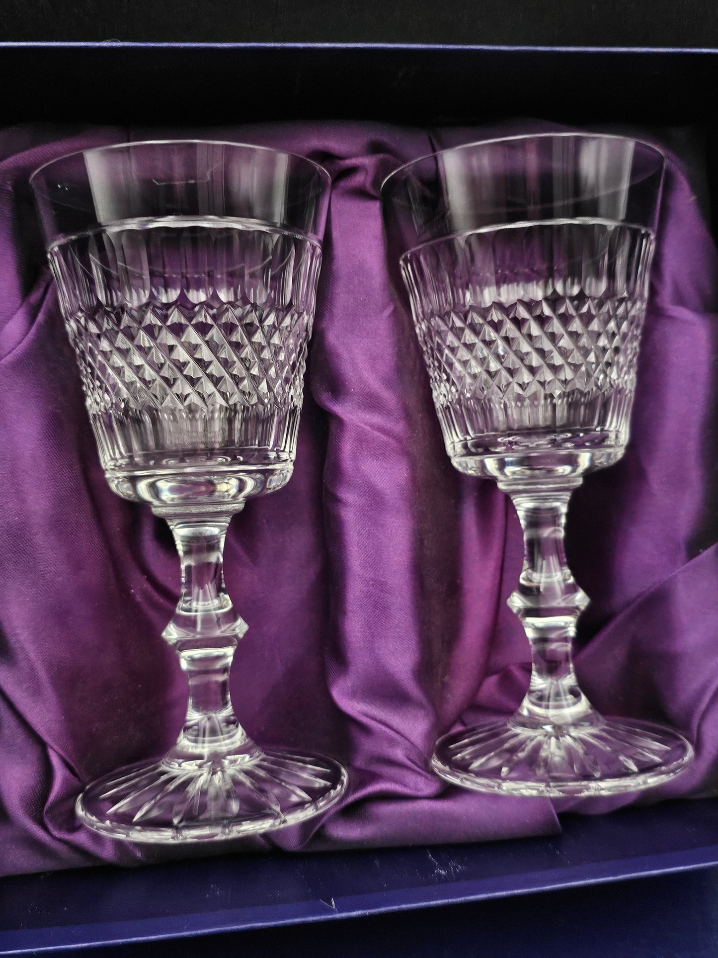 Pair of Edinburgh Crystal Cameron Pattern Crystal wine glasses 175ml