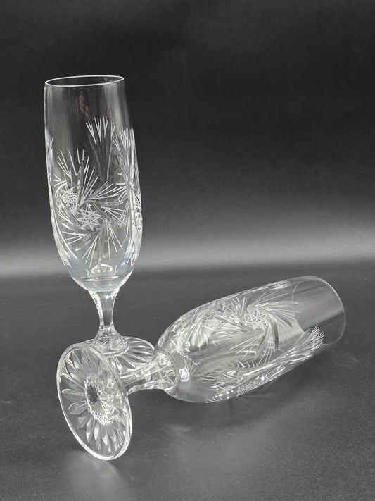Pair of American Cut Pinwheel pattern fluted Crystal Champagne flutes. 200ml.