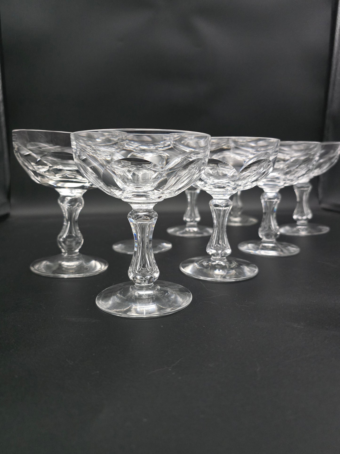 Set of 8 Contemporary Crystal glass Champagne coupes 165ml