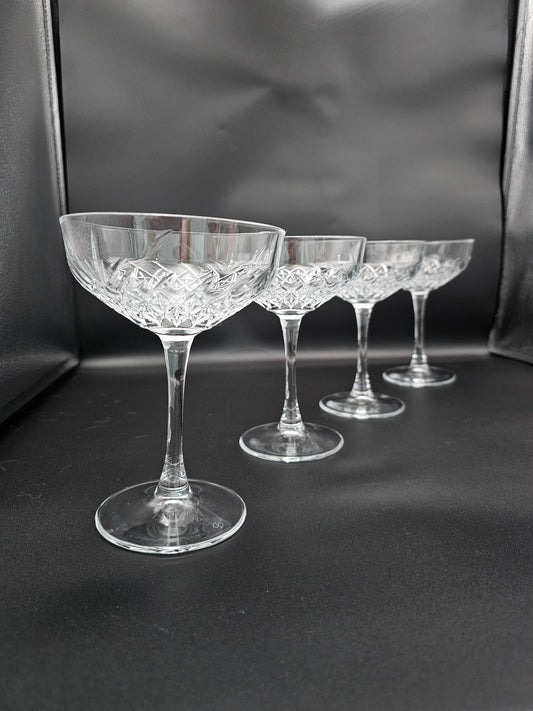 Set of 4 Circleware Cocktail or Martini coupes. 250ml. 15.5cm tall