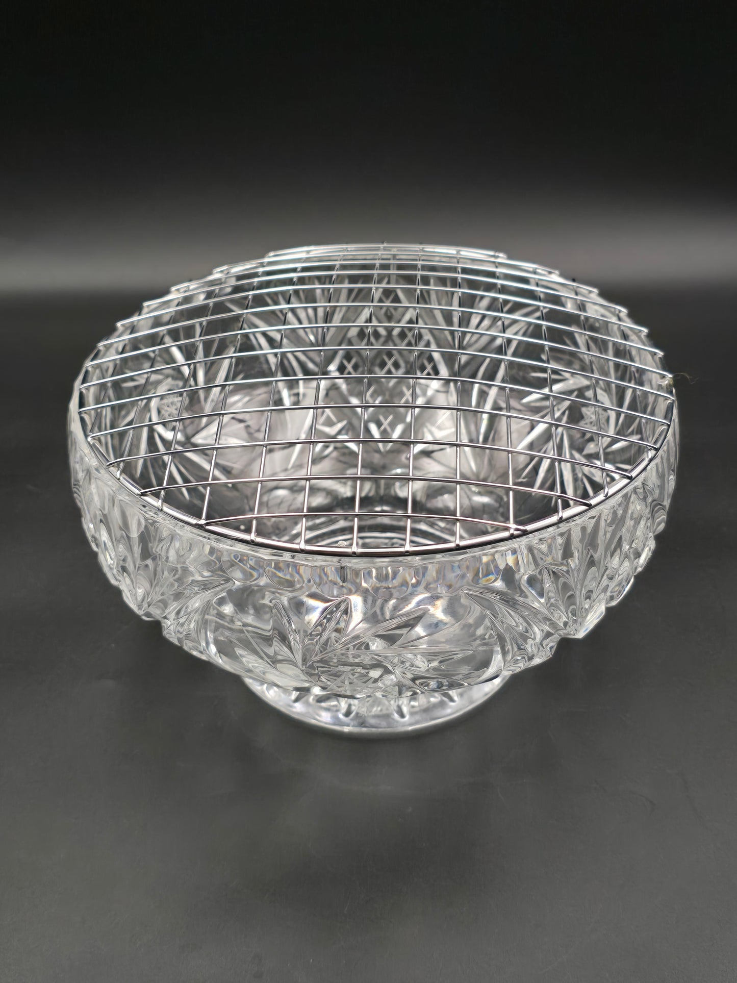 Bohemia Mayfair Lead Crystal Rose Bowl with Wire Frog – 20cm, Pinwheel Cut, Star Base, 1.7kg – Czech Republic