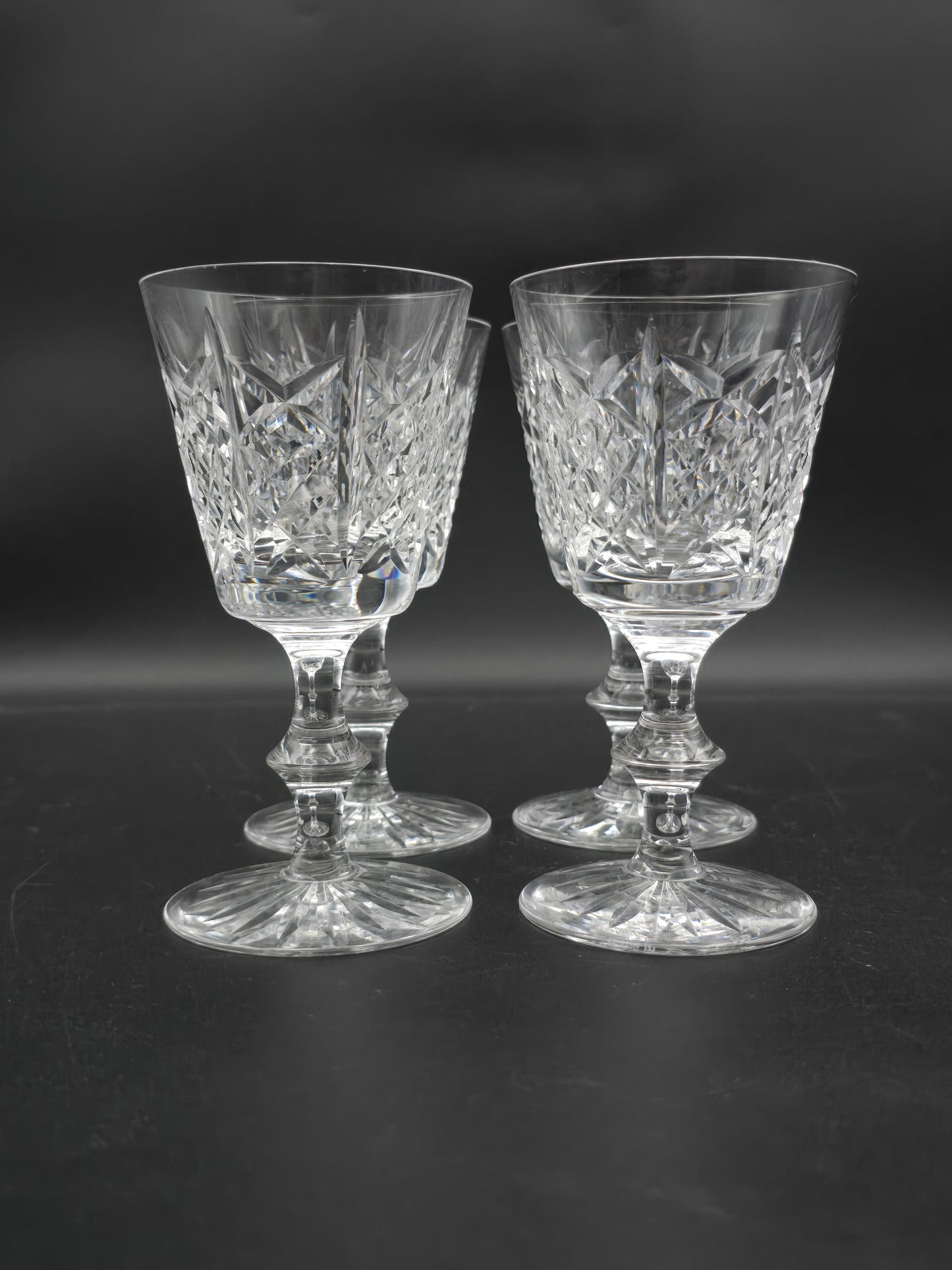 Set of 4 Edinburgh Crystal Highland pattern small Crystal wine glasses 150ml. 13.5cm tall
