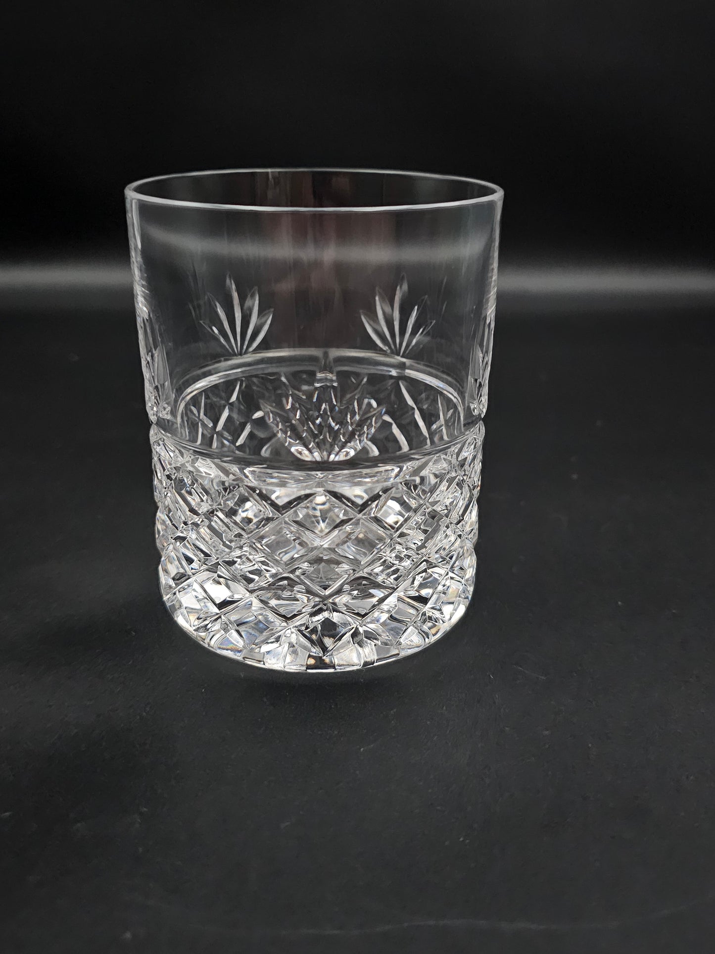 Stunning set of 4 Large Crystal Heavy bottomed concave base Tumblers. 300ml 10oz