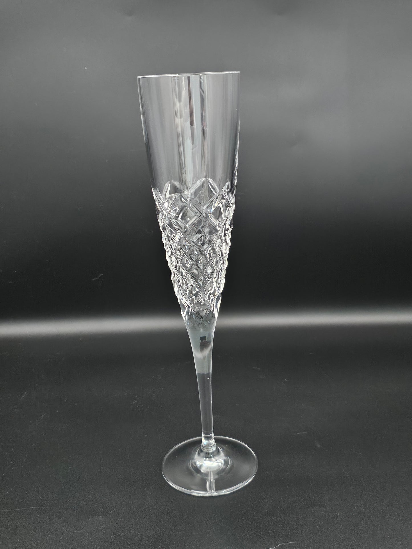 Royal Doulton Ciayle Pattern set of 4 Crystal Champagne Flutes. Boxed. 26cm Tall