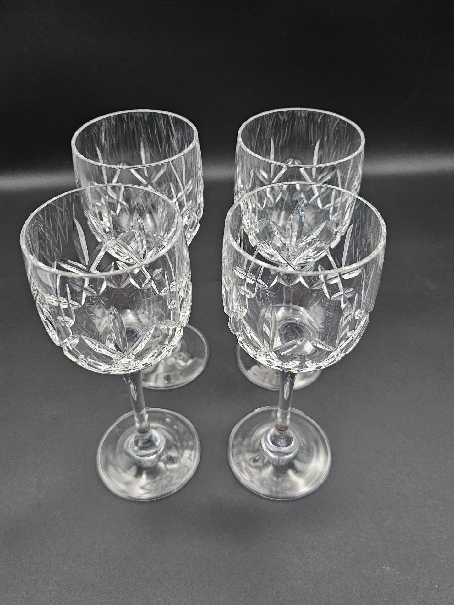 Set of 4 Long Stemmed Wine Glasses 200ml