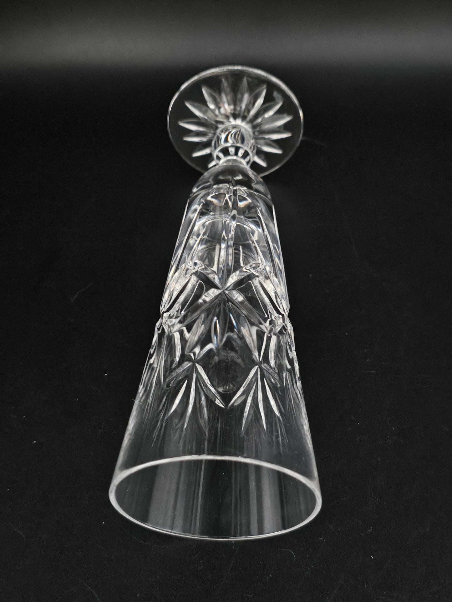 Set of 4 short stemmed Crystal Champagne Flutes. 17.5cm tall