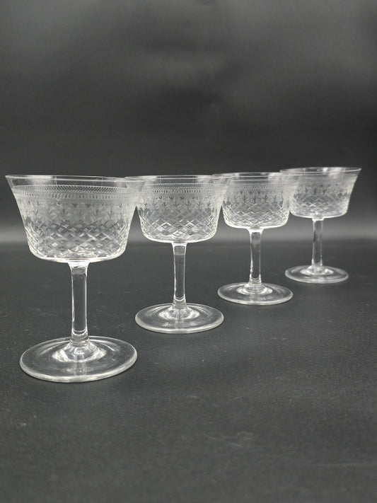 Set of 4 Lady Hamilton Pall Mall Antique Crystal liqueur or Sherry glasses. 100ml