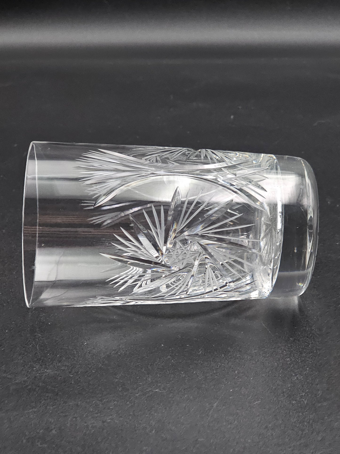 Set of 5 Fine, thin rim Tumbler Crystal glasses. 275ml