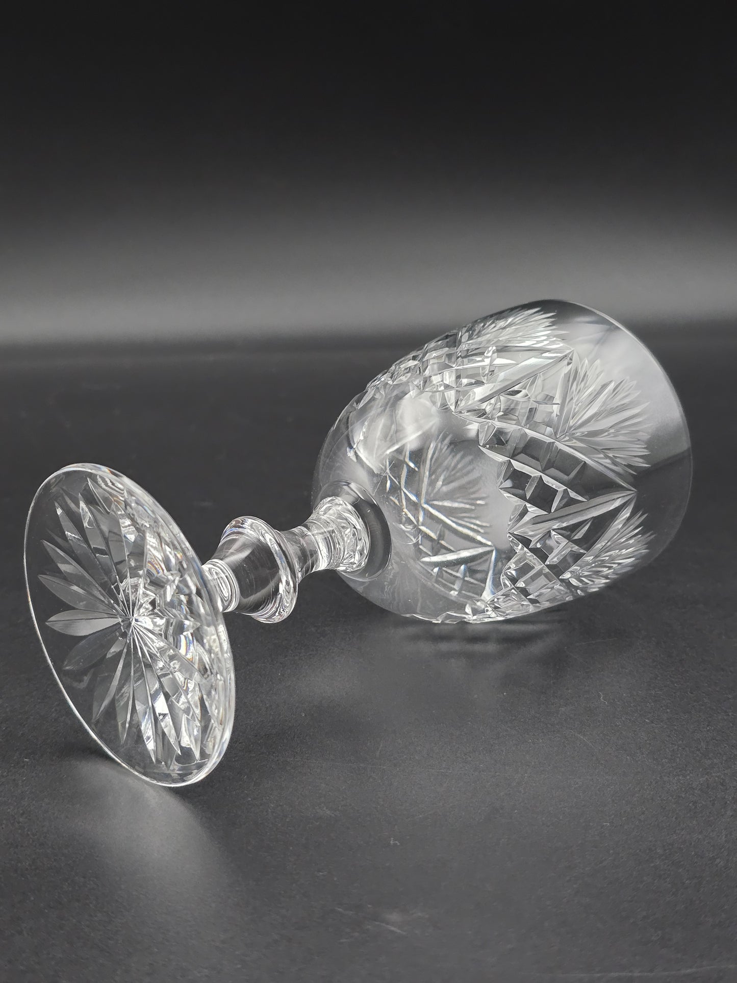 Set of 4 Edinburgh Crystal Iona Pattern 225ml.  14.5cm tall.