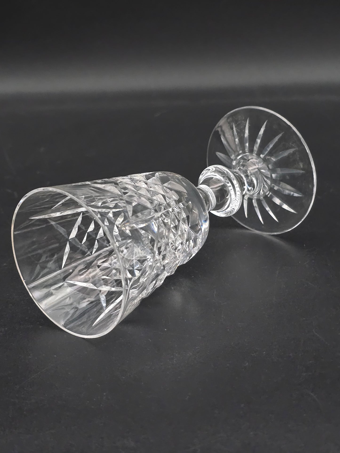 Set of 4 Edinburgh Crystal Highland pattern Crystal sherry or liqueur glasses 75ml. 11.5cm tall