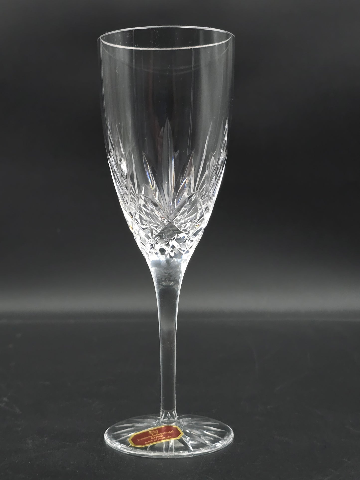 Set of 6 Royal Doulton International Crystal Champagne Flutes. Boxed 150ml.  18.5cm tall.