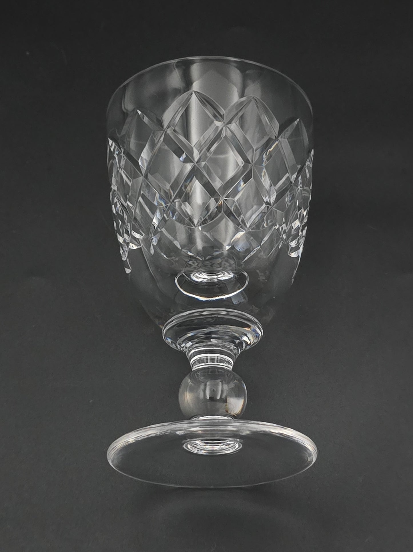Set of 4 Crystal Glass goblets. 165ml. 12cm tall