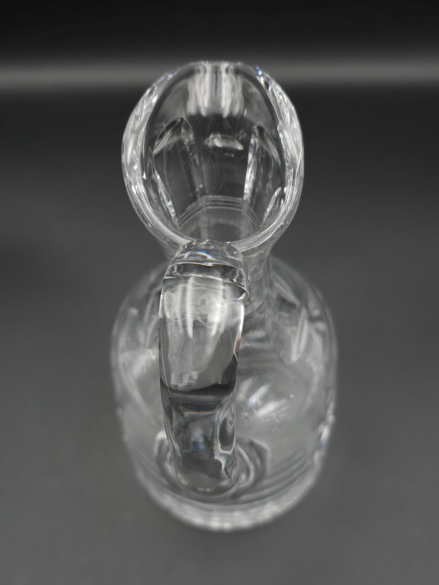 Vintage Crystal glass Carafe Decanter. 800ml. 23cm tall