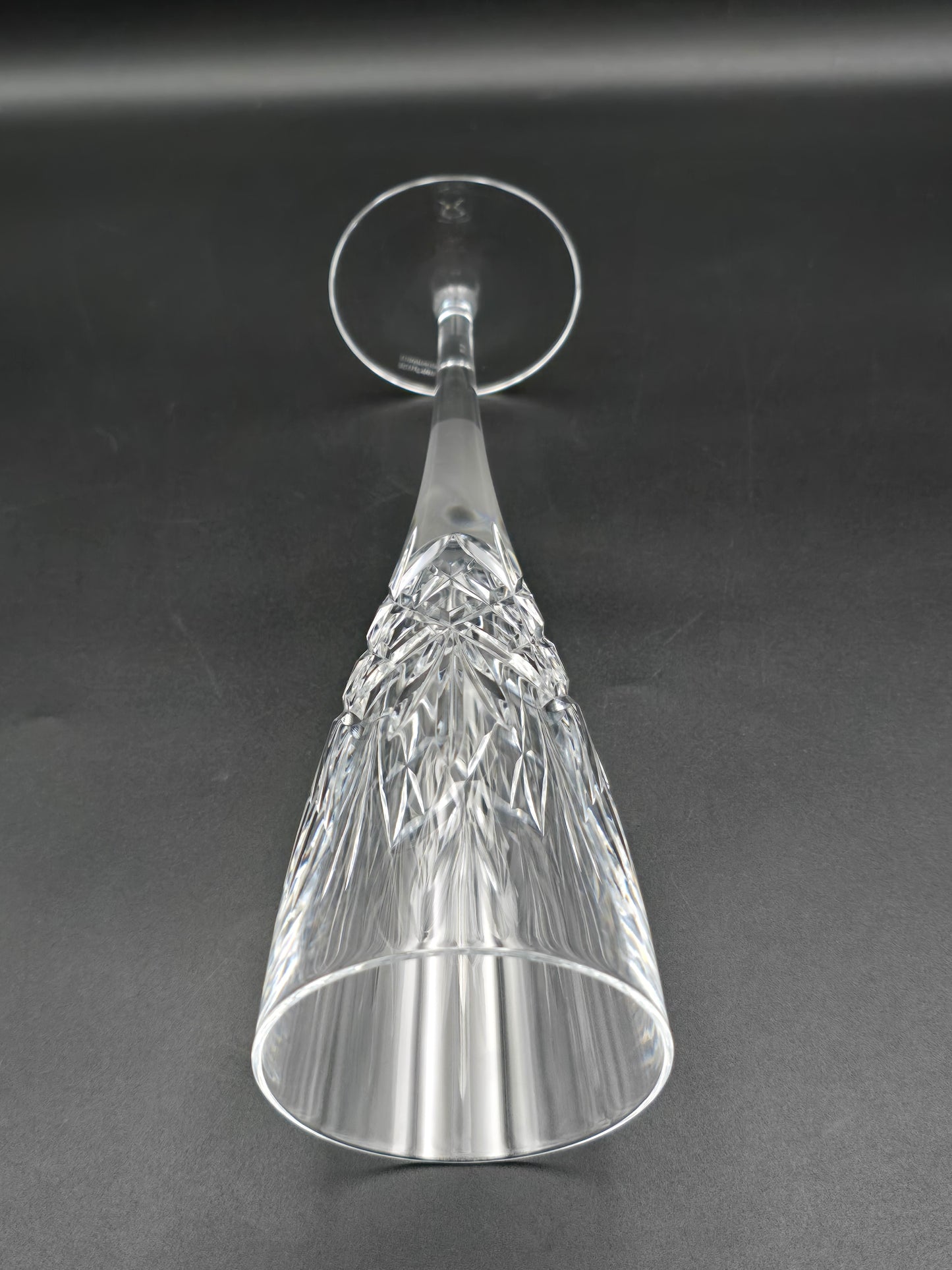 Set of 4 Large Edinburgh Crystal Glenshee Pattern Champagne flutes, Boxed 200ml 23cm tall