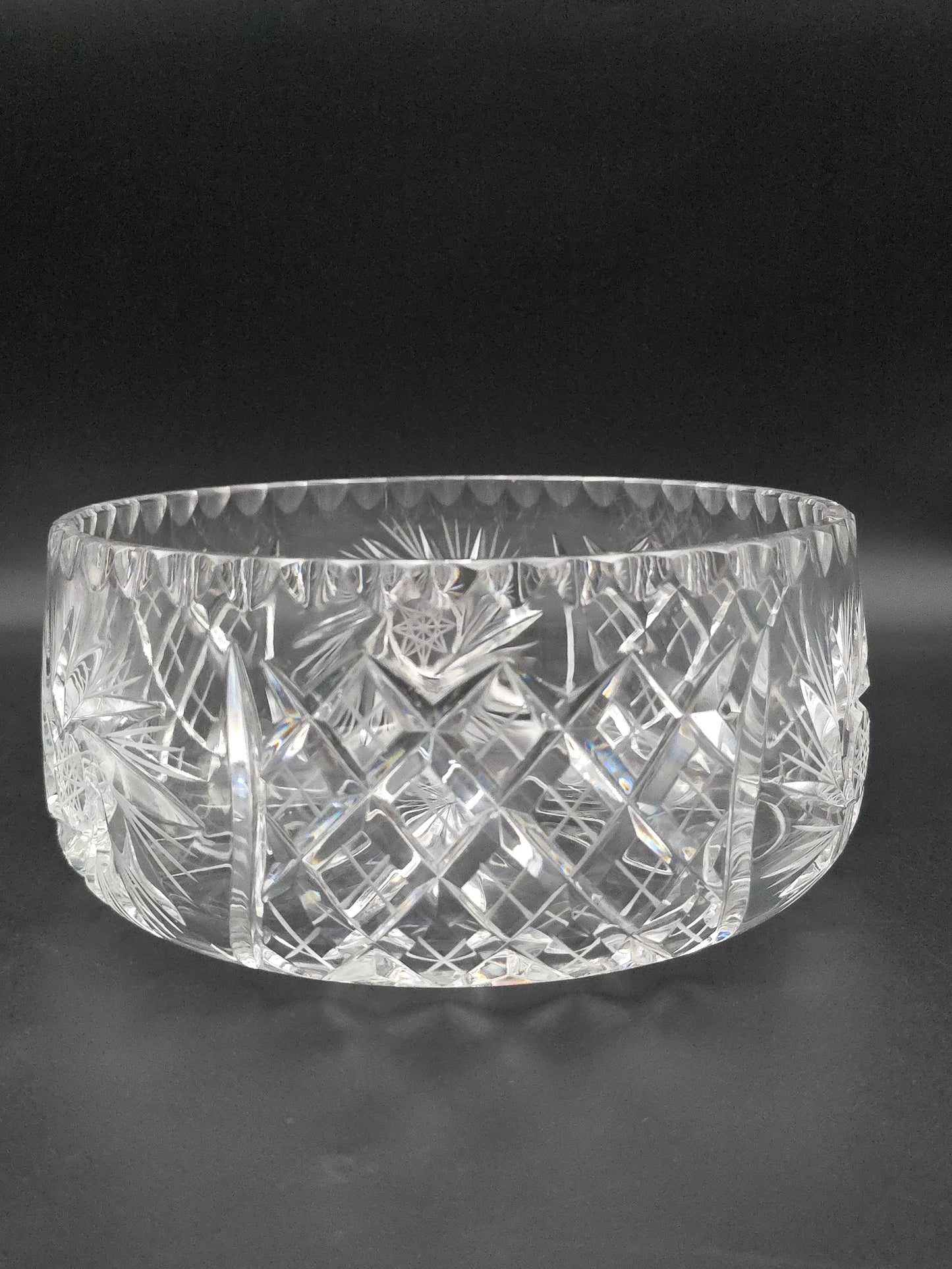 Bohemia 8-Inch Hand-Cut Lead Crystal Fruit Bowl | Pinwheel Pattern | Star Base | Boxed | Made in Czech Republic | Heavy Crystal