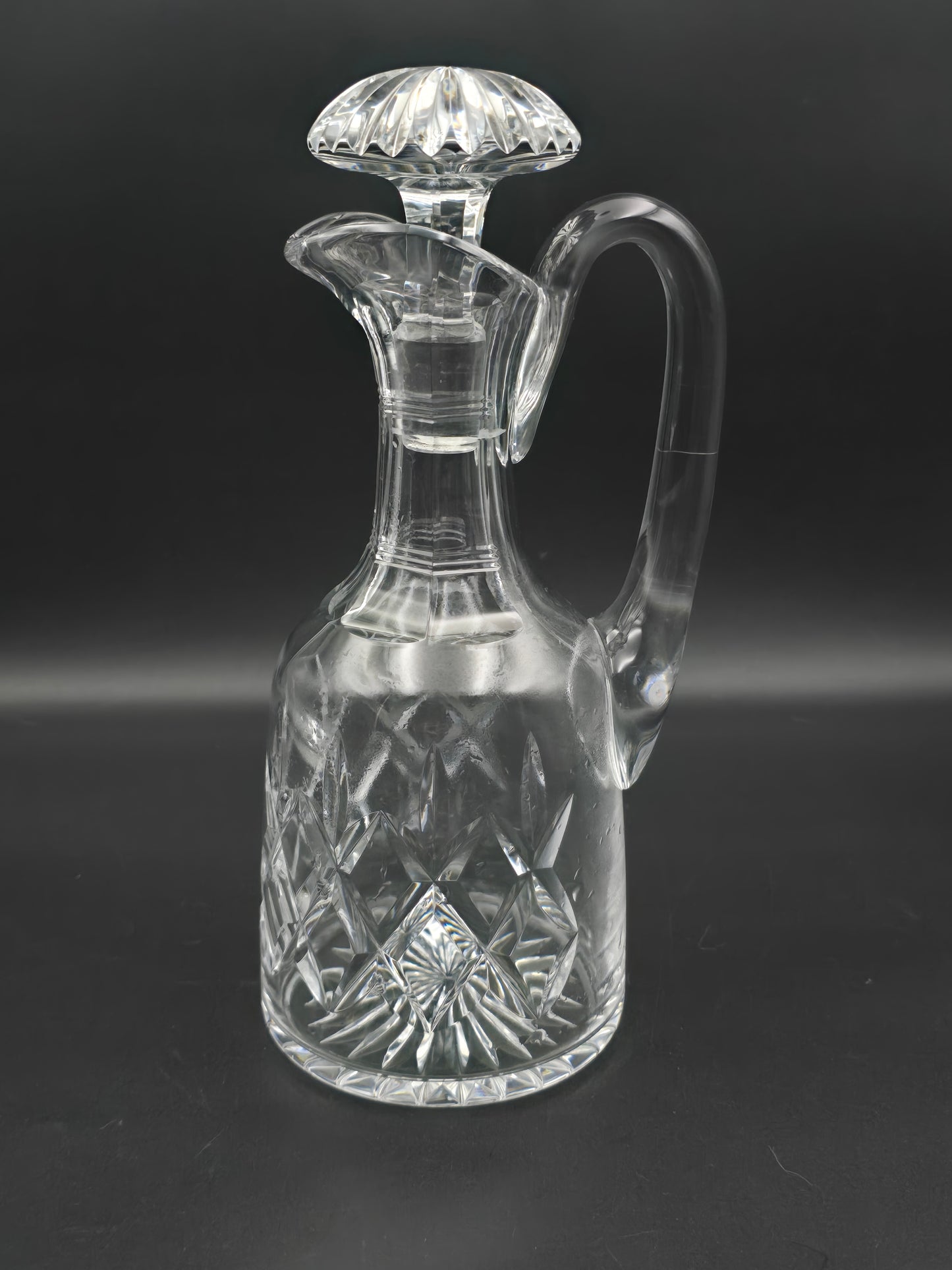 Vintage Crystal glass Carafe Decanter. 800ml. 23cm tall