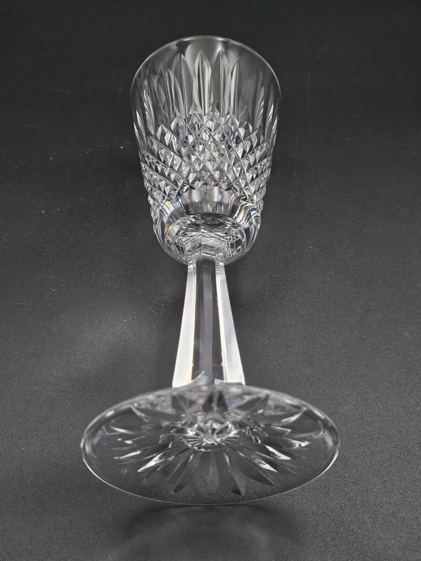 Claddagh (Older, Square Bowl)
by Galway Crystal set of 6 Sherry or Liqueur glasses. Ideal for a Baileys.