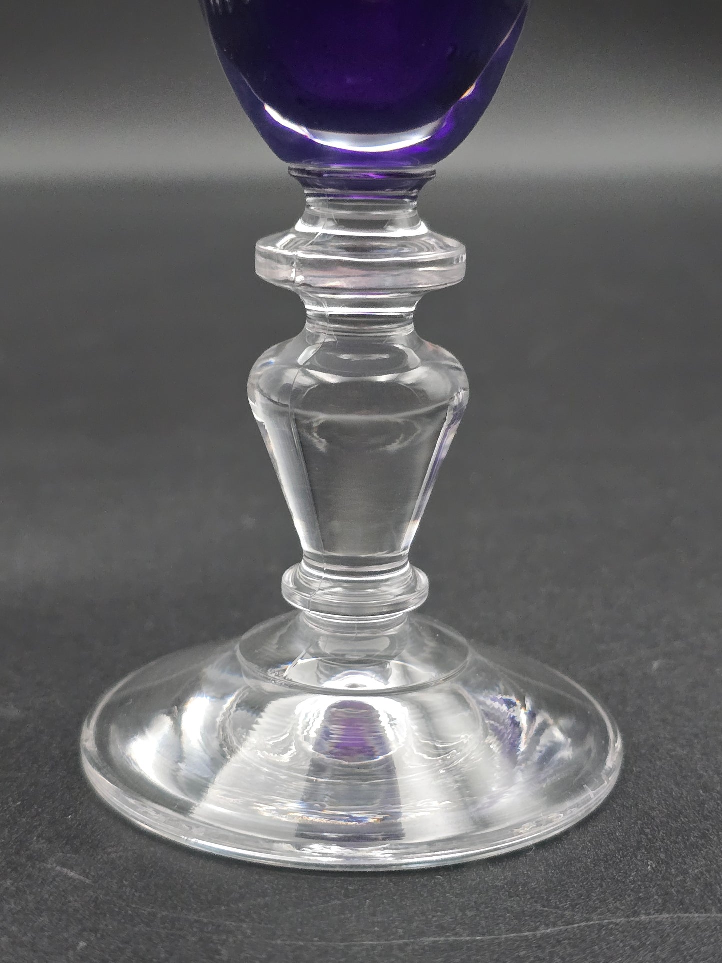 Set of 6 Purple Crystal champagne flutes 200ml 19.5cm tall