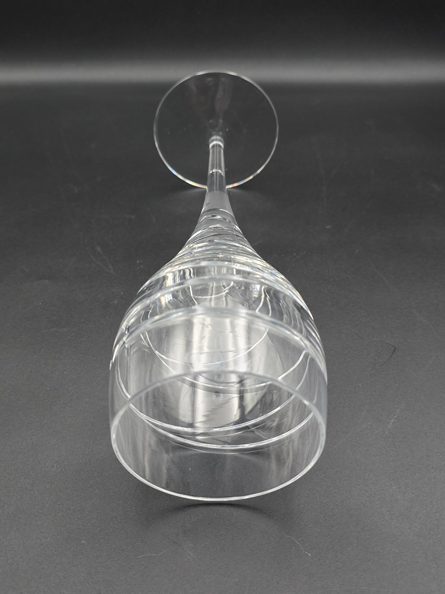 Set of 4 Large Crystal Wine Glasses 350ml 25cm tall.