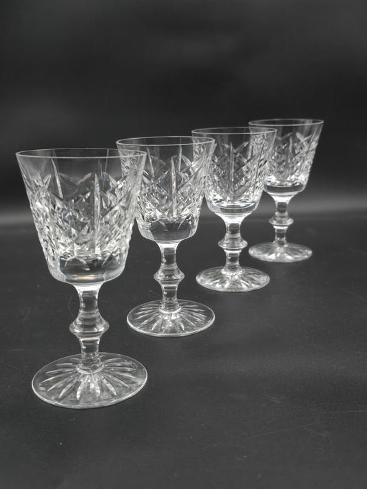 Set of 4 Edinburgh Crystal Highland pattern small Crystal wine glasses 150ml. 13.5cm tall