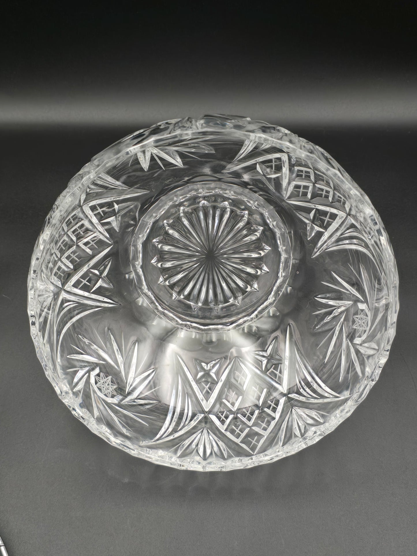 Bohemia Mayfair Lead Crystal Rose Bowl with Wire Frog – 20cm, Pinwheel Cut, Star Base, 1.7kg – Czech Republic
