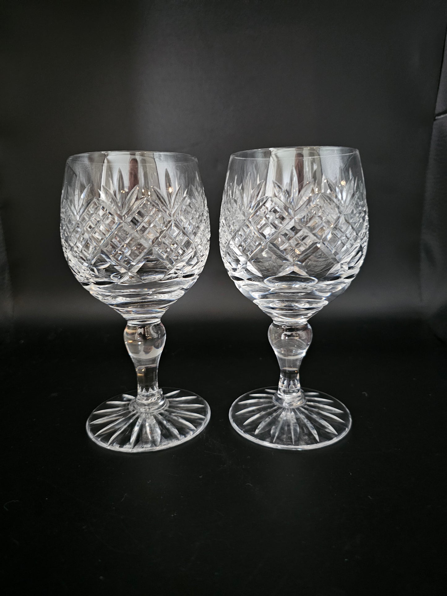 Thomas Webb Chiltern Pair of Large Crystal Wine Glasses. 250ml