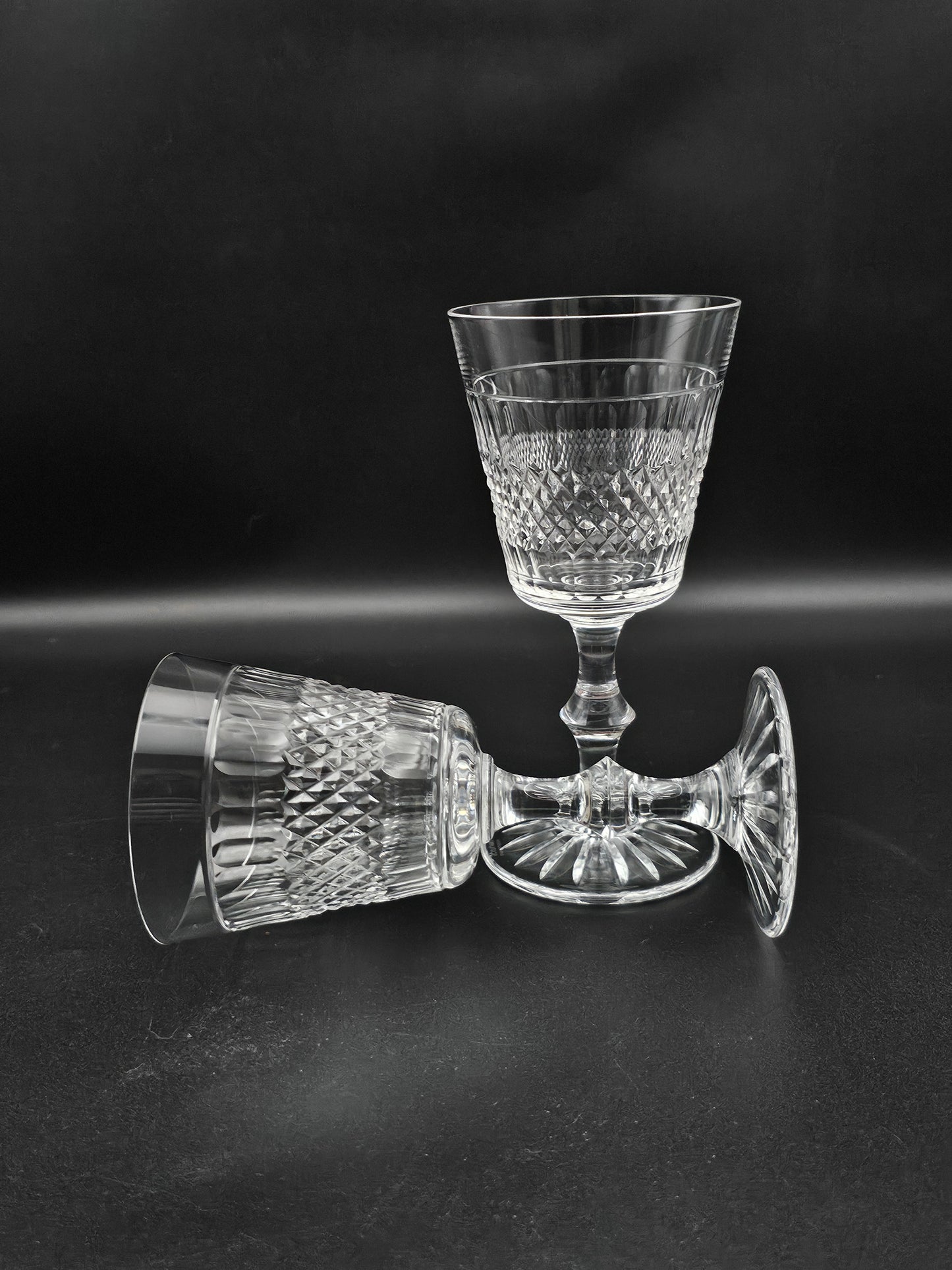 Pair of Edinburgh Crystal Cameron Pattern Crystal wine glasses 175ml